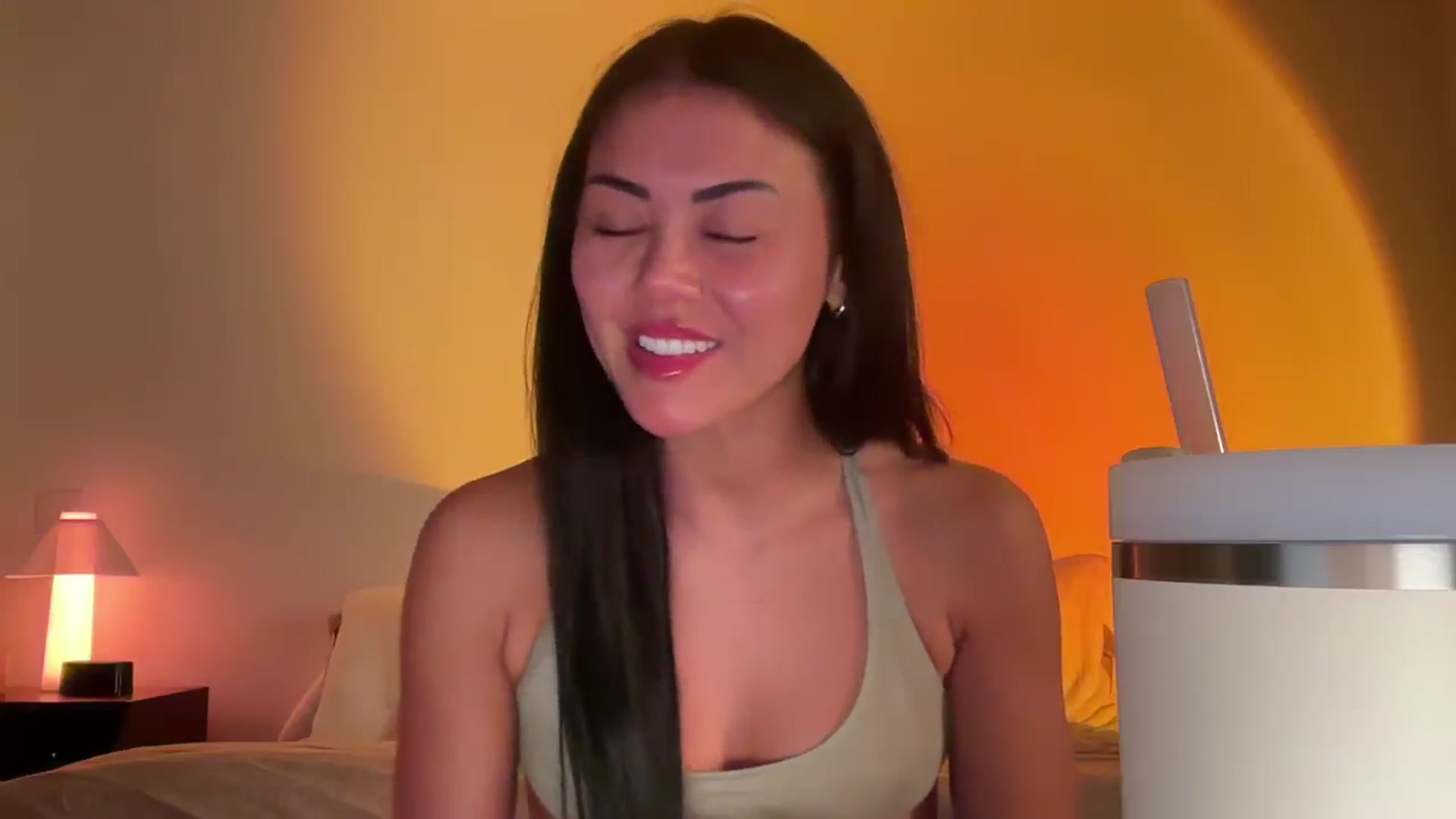 Gallery image thumbnail from Naomilynn's myfreecams stream on, 12/10/2024, 04:09 image 11 of 20
