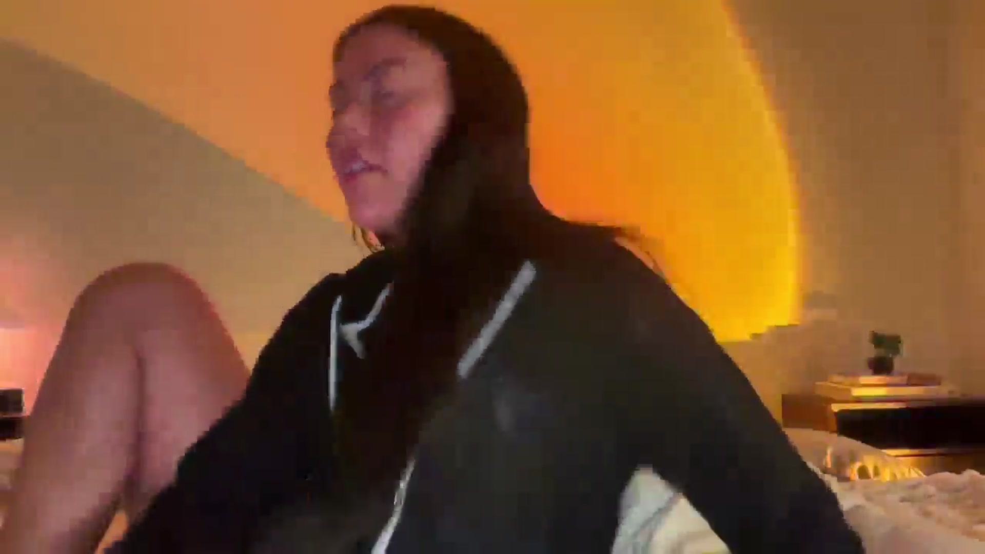 Gallery image thumbnail from Naomilynn's myfreecams stream on, 12/11/2024, 07:12 image 15 of 20