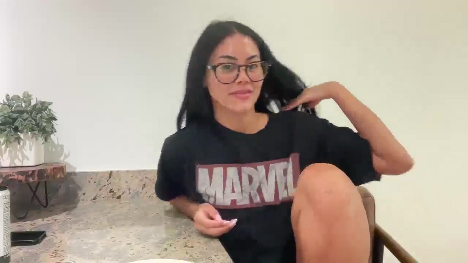 Gallery image thumbnail from Naomilynn's myfreecams stream on, 12/14/2024, 21:57 image 10 of 20