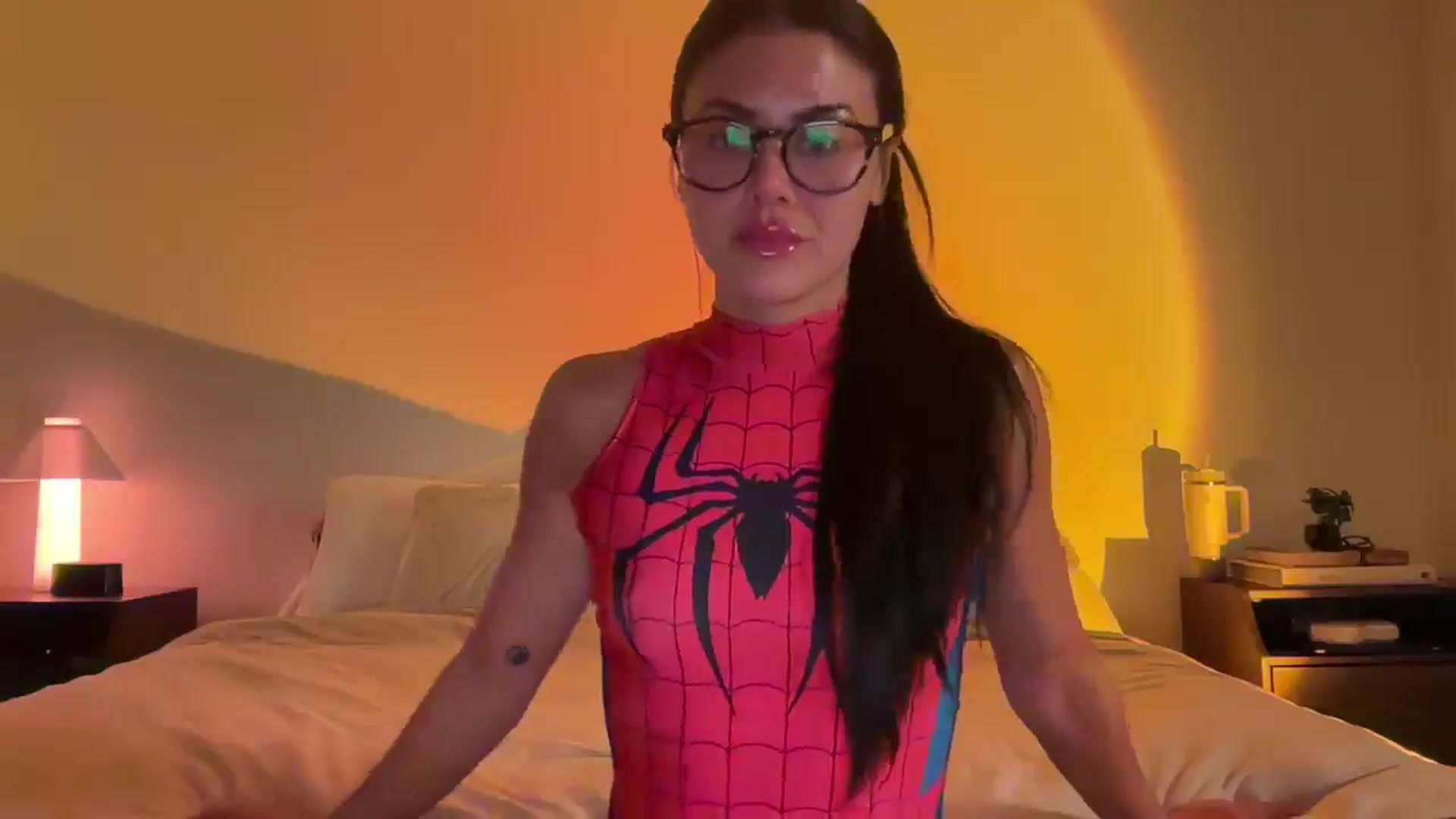 Gallery image thumbnail from Naomilynn's myfreecams stream on, 12/17/2024, 02:28 image 2 of 20