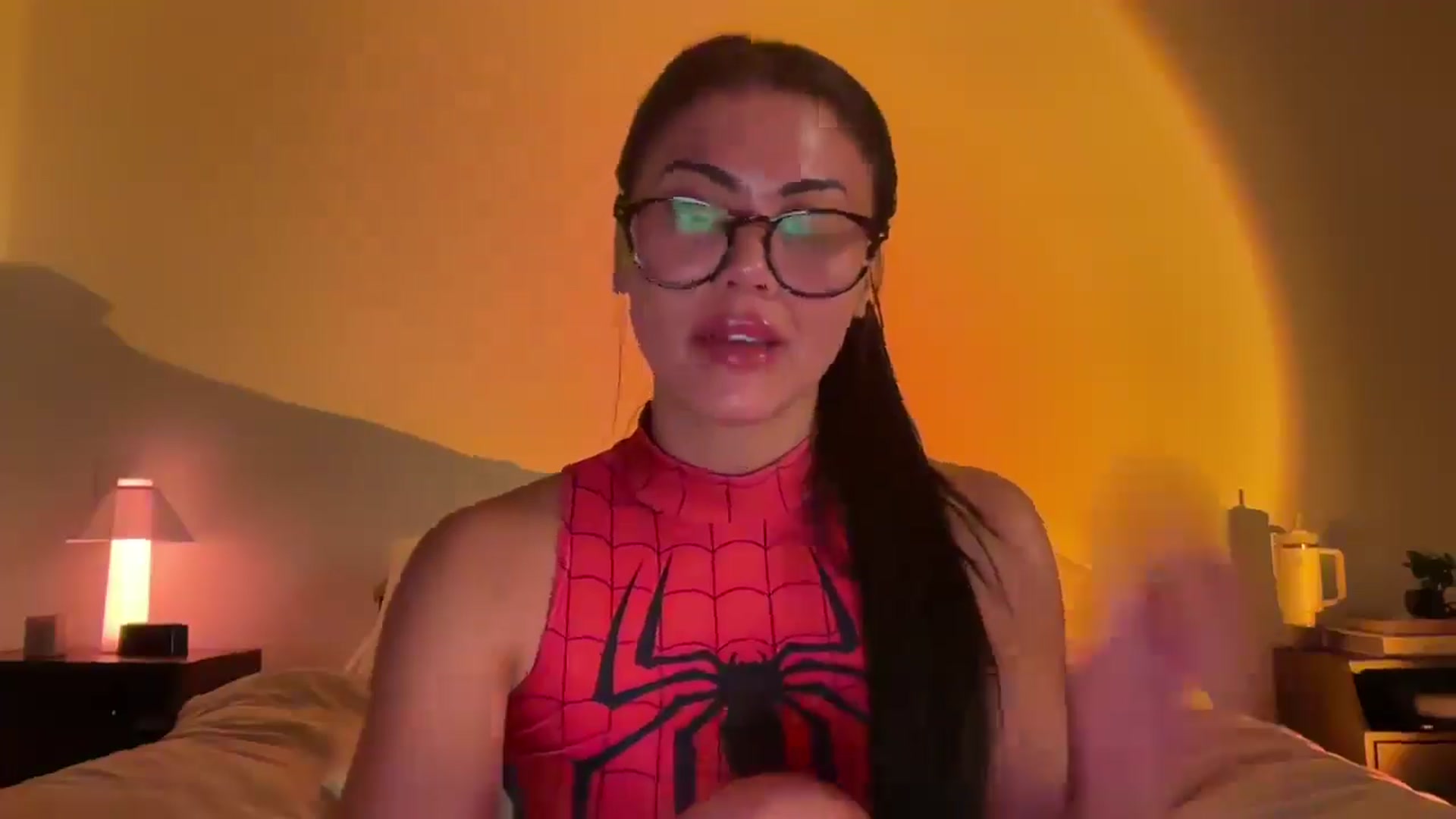 Gallery image thumbnail from Naomilynn's myfreecams stream on, 12/17/2024, 03:55 image 19 of 20