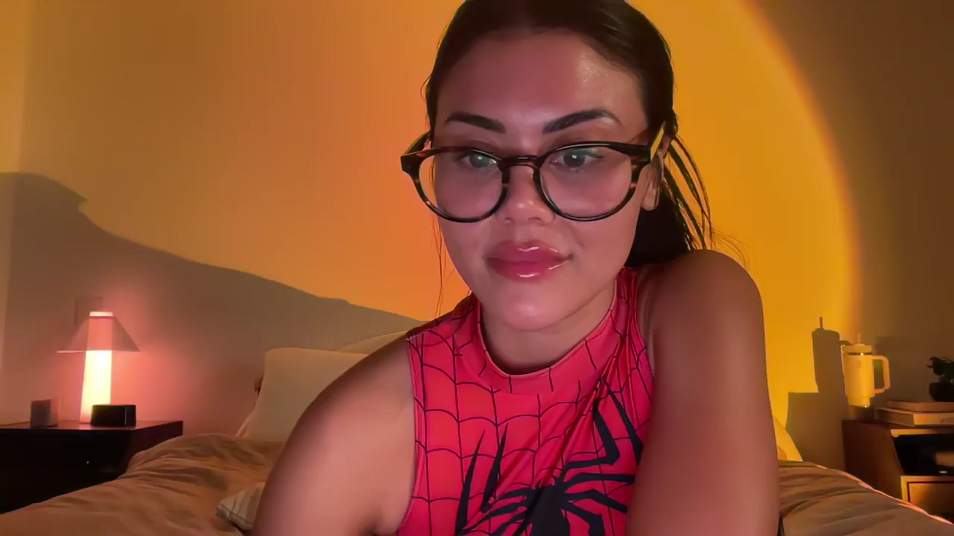Gallery image thumbnail from Naomilynn's myfreecams stream on, 12/17/2024, 03:55 image 15 of 20