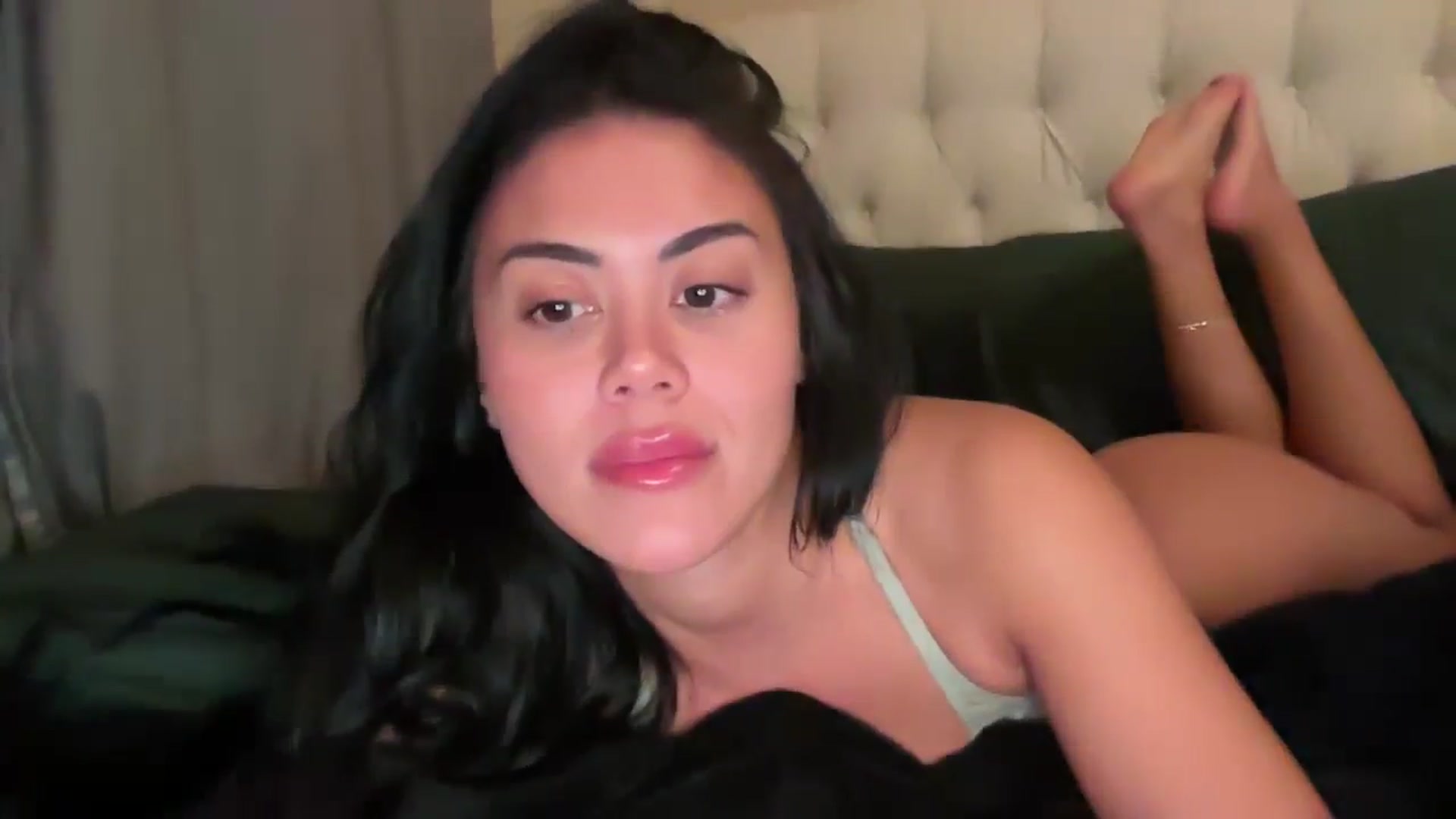 Gallery image thumbnail from Naomilynn's myfreecams stream on, 01/03/2025, 06:24 image 18 of 20