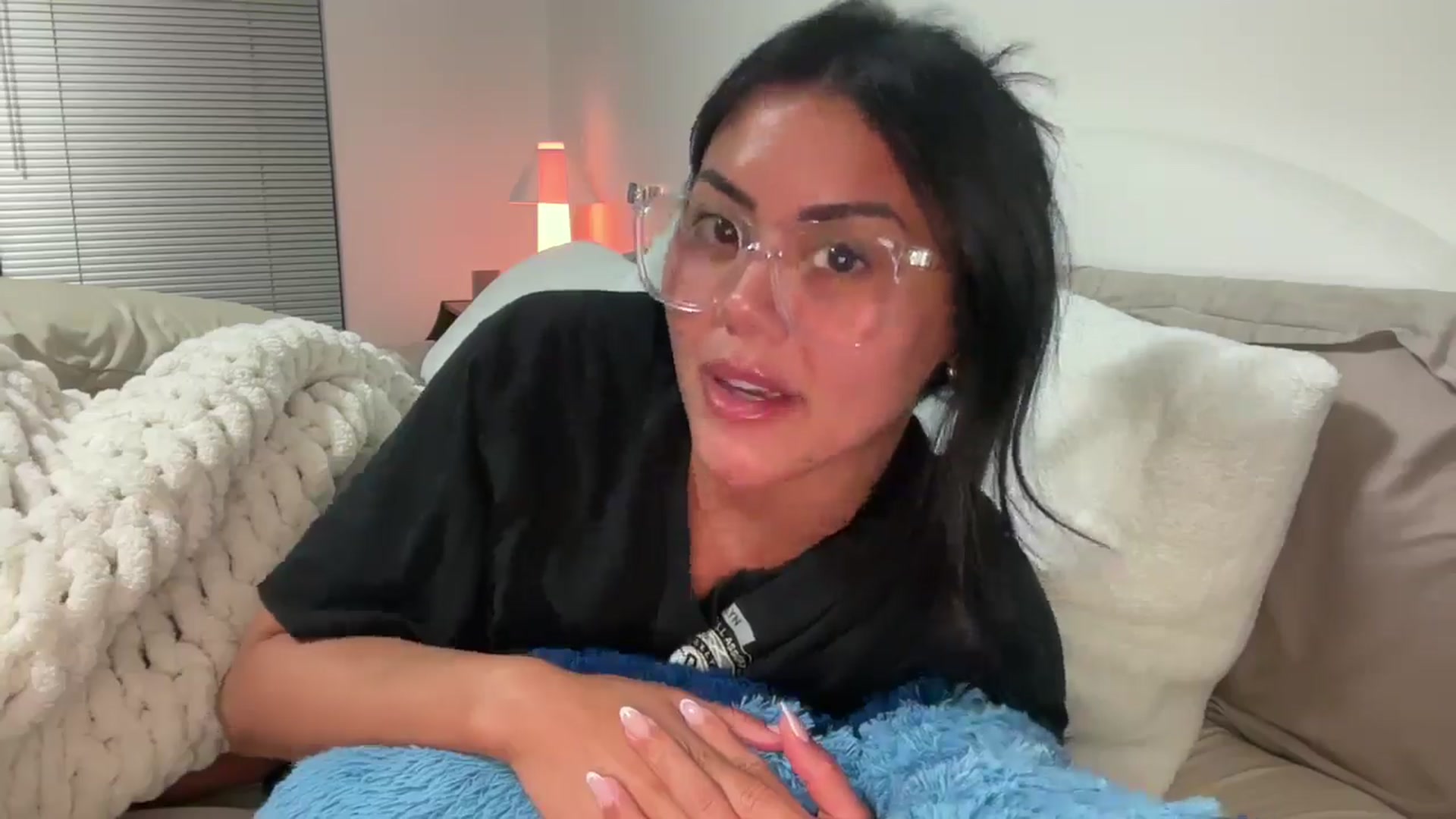 Gallery image thumbnail from Naomilynn's myfreecams stream on, 01/16/2025, 05:41 image 16 of 20
