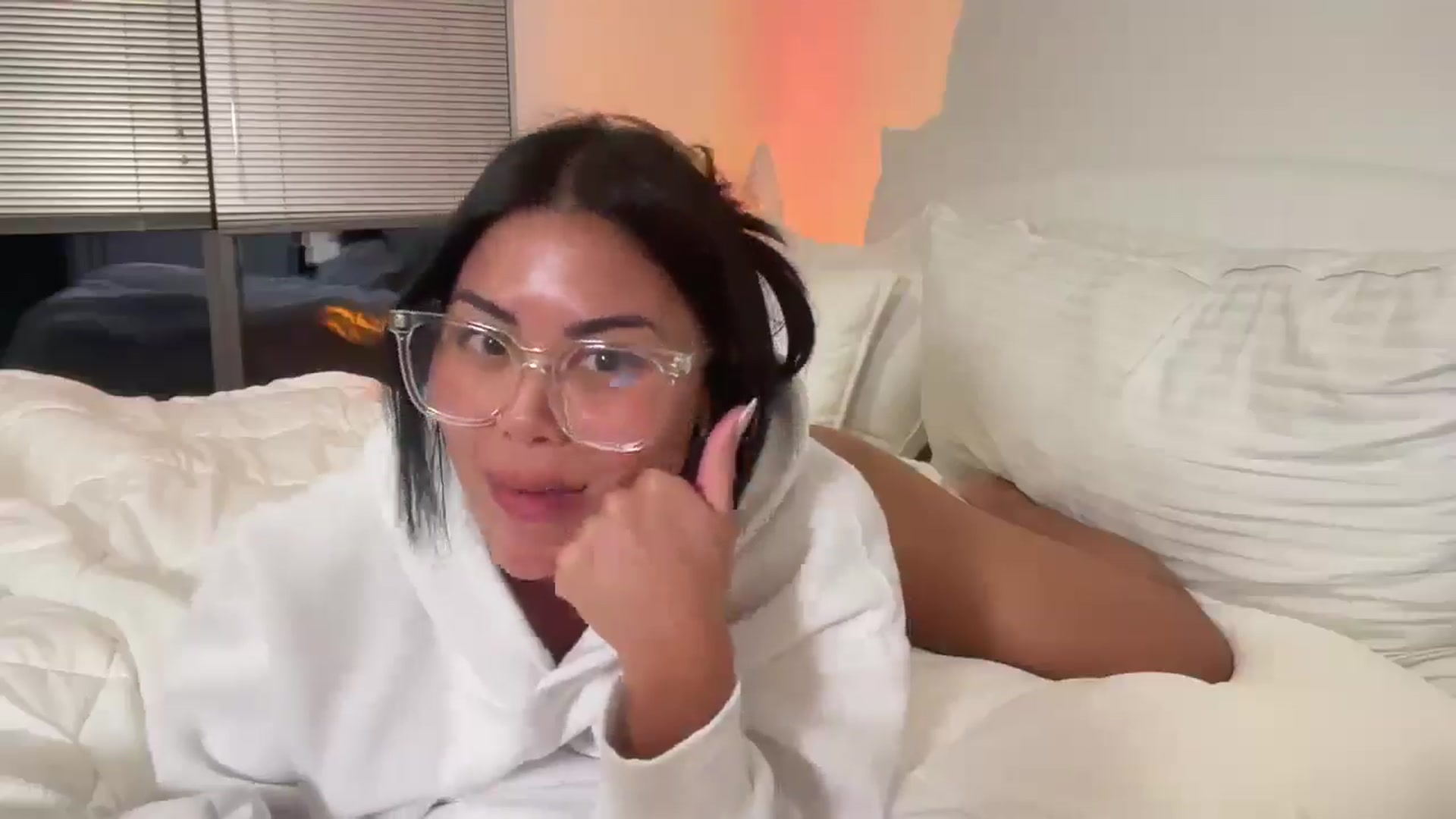 Gallery image thumbnail from Naomilynn's myfreecams stream on, 01/18/2025, 09:20 image 8 of 20