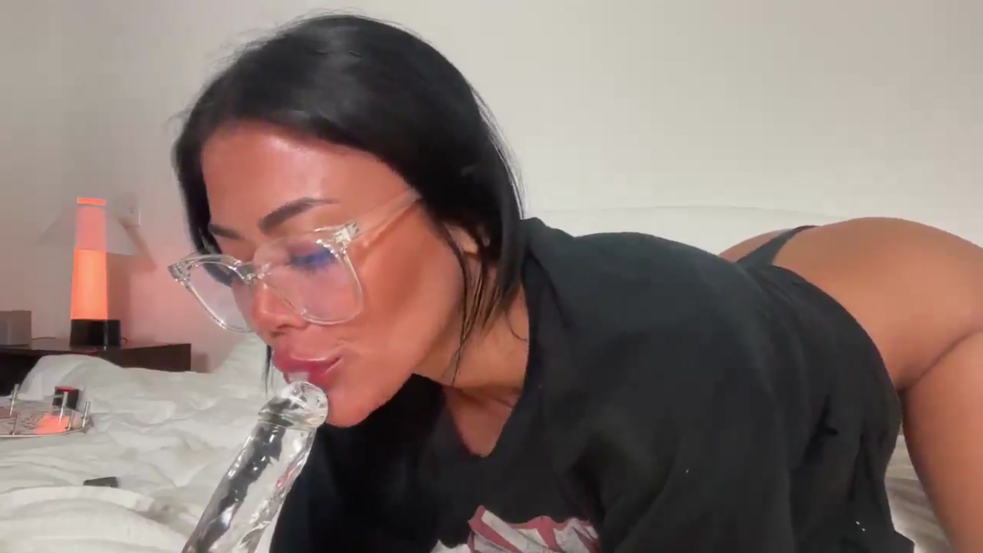 Gallery image thumbnail from Naomilynn's myfreecams stream on, 01/21/2025, 05:41 image 15 of 20