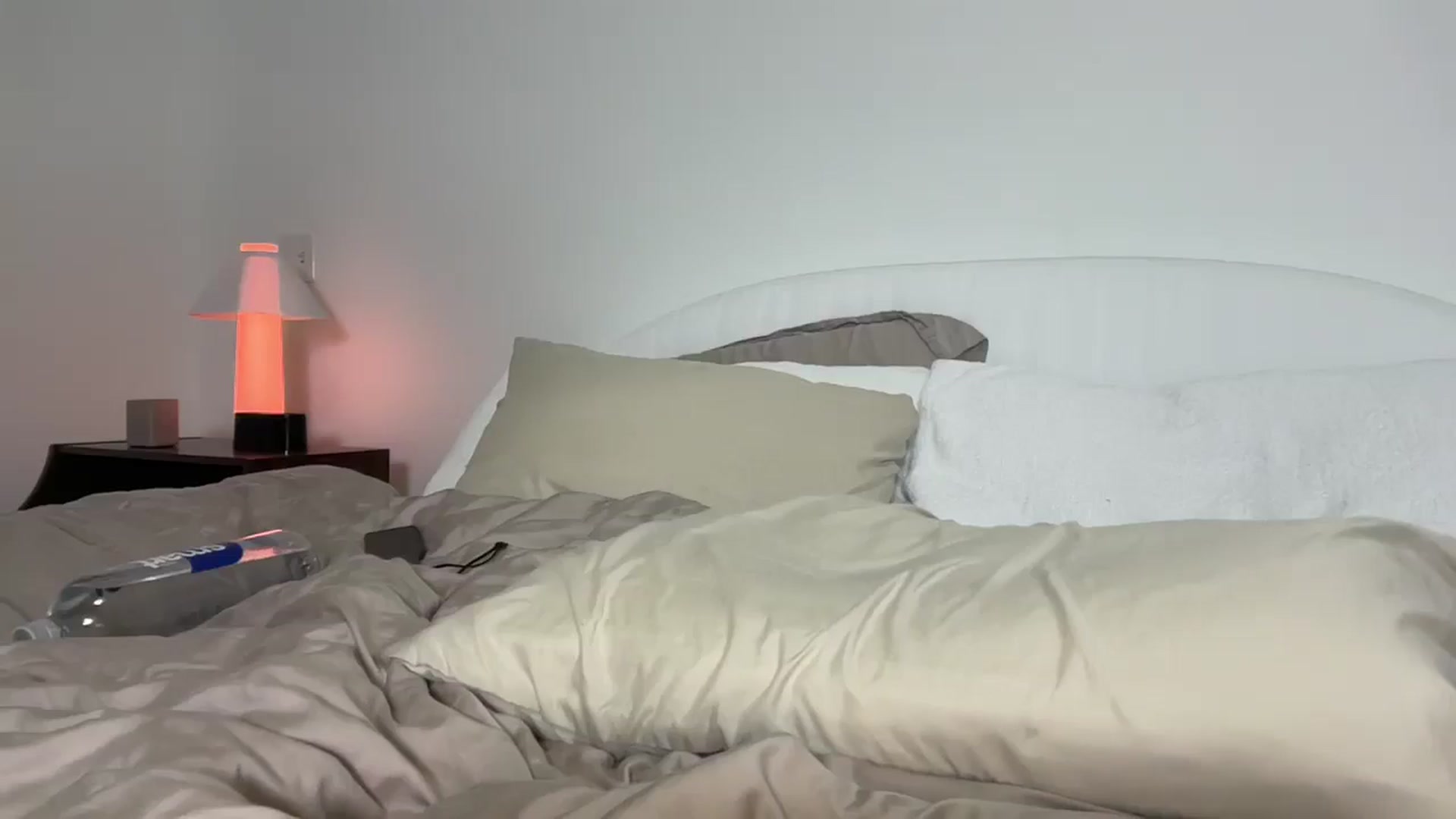 Gallery image thumbnail from Naomilynn's myfreecams stream on, 01/25/2025, 05:37 image 8 of 20