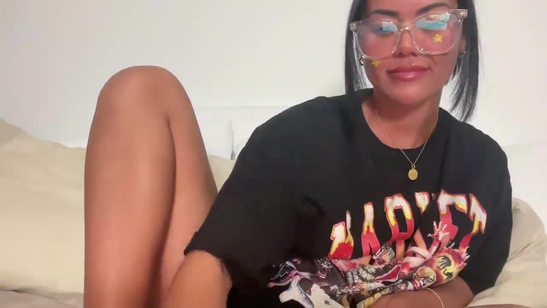 Gallery image thumbnail from Naomilynn's myfreecams stream on, 01/29/2025, 03:58 image 5 of 20