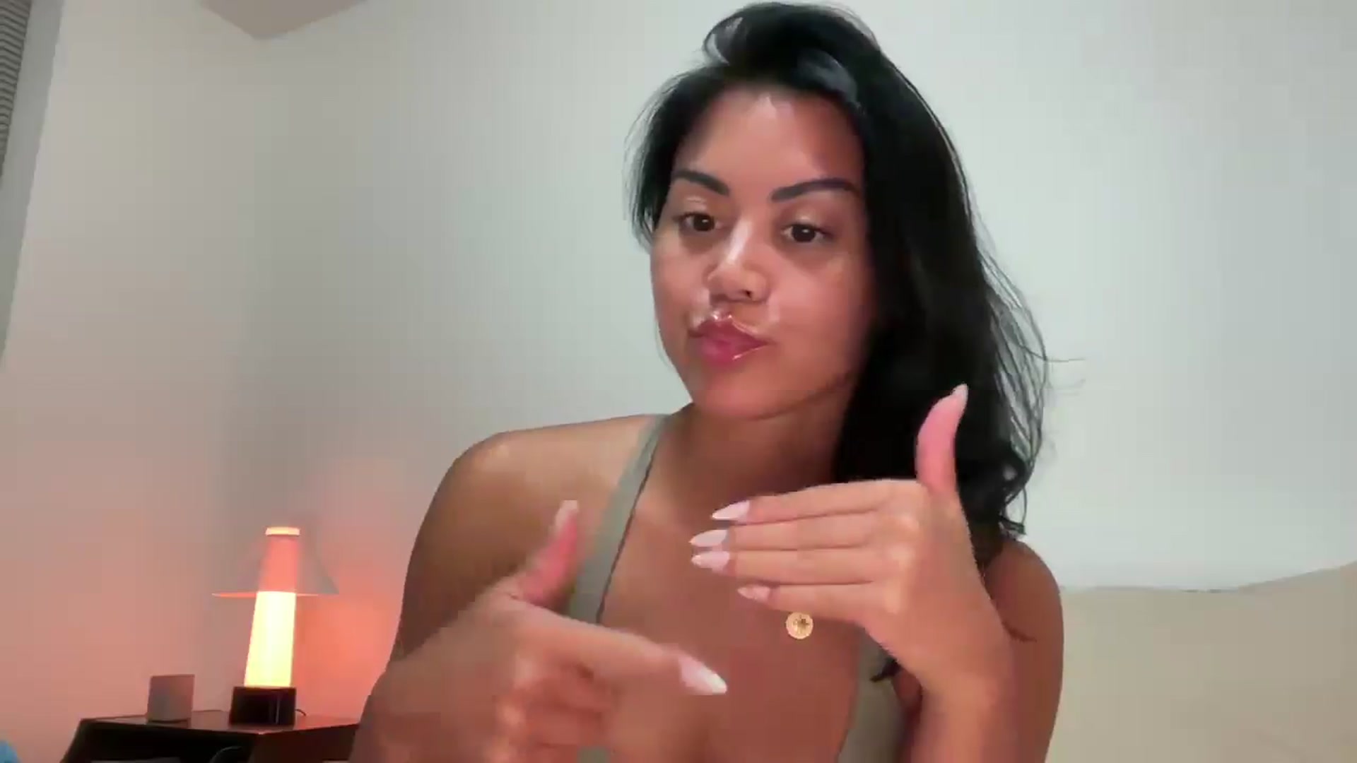 Gallery image thumbnail from Naomilynn's myfreecams stream on, 02/04/2025, 05:29 image 20 of 20