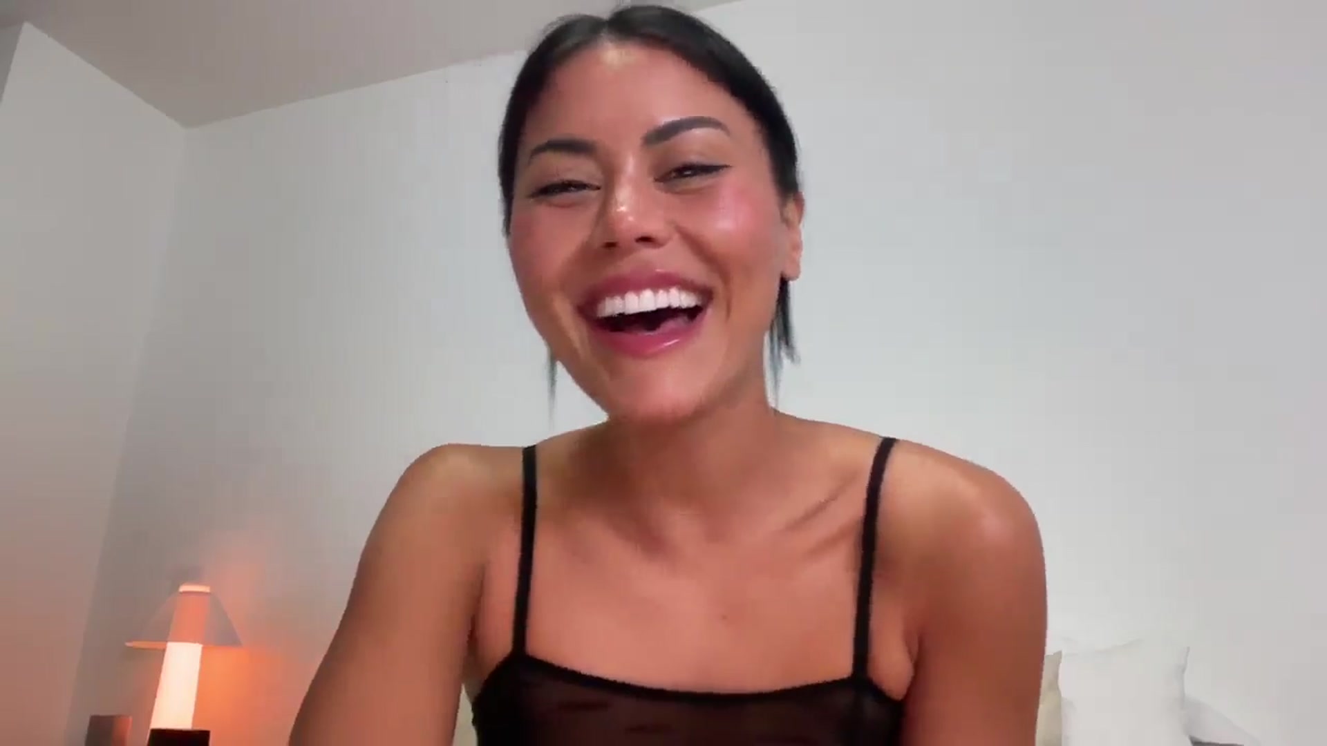 Gallery image thumbnail from Naomilynn's myfreecams stream on, 02/14/2025, 03:55 image 8 of 20
