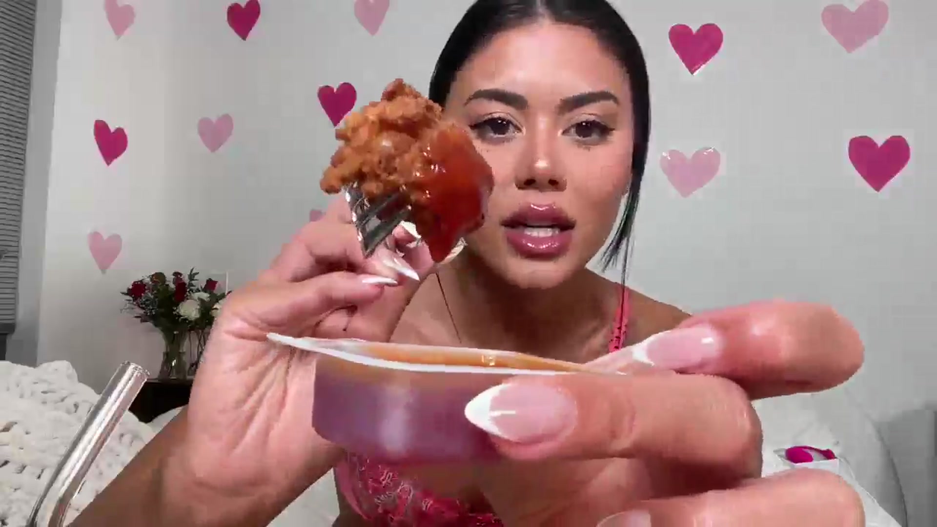 Gallery image thumbnail from Naomilynn's myfreecams stream on, 02/15/2025, 02:03 image 3 of 20