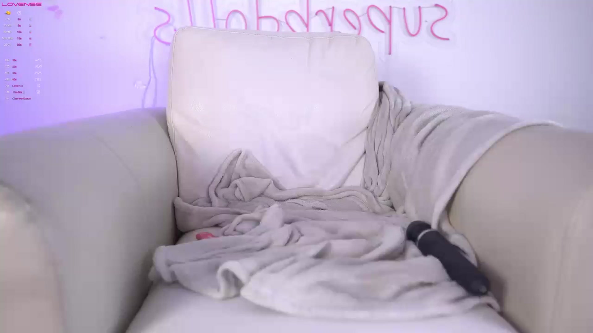 Gallery image thumbnail from Nariseoul's myfreecams stream on, 12/23/2022, 13:47 image 19 of 20