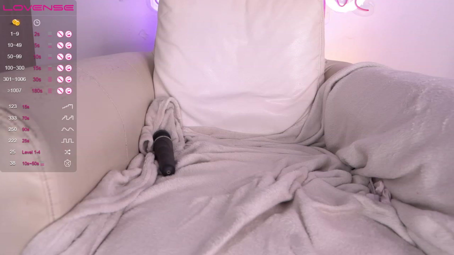 Gallery image thumbnail from Nariseoul's myfreecams stream on, 04/20/2023, 13:37 image 13 of 20