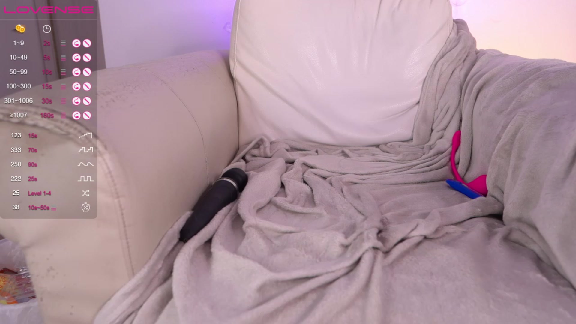 Gallery image thumbnail from Nariseoul's myfreecams stream on, 04/25/2023, 17:02 image 11 of 20