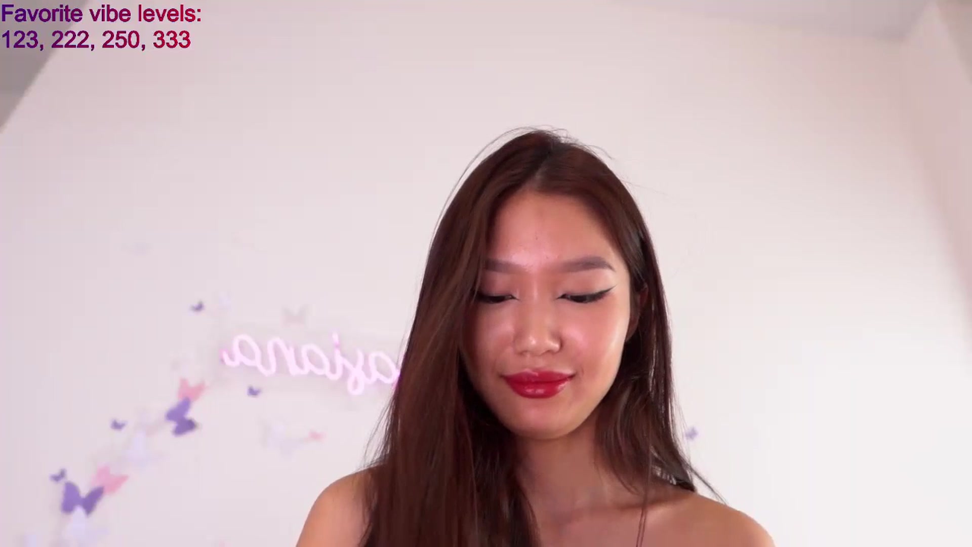 Gallery image thumbnail from Nariseoul's myfreecams stream on, 12/21/2023, 14:35 image 8 of 20