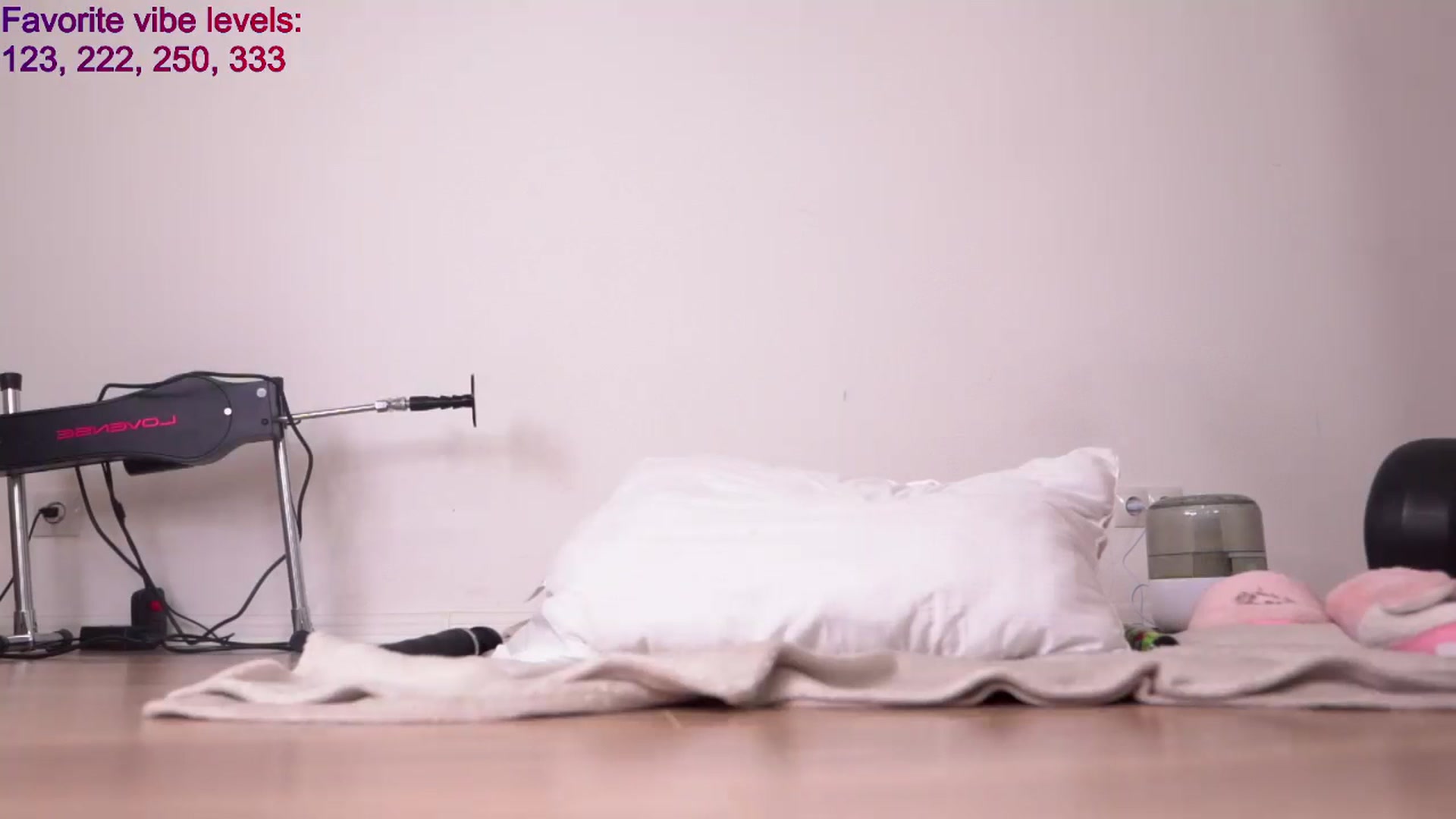 Gallery image thumbnail from Nariseoul's myfreecams stream on, 12/25/2023, 13:55 image 6 of 20