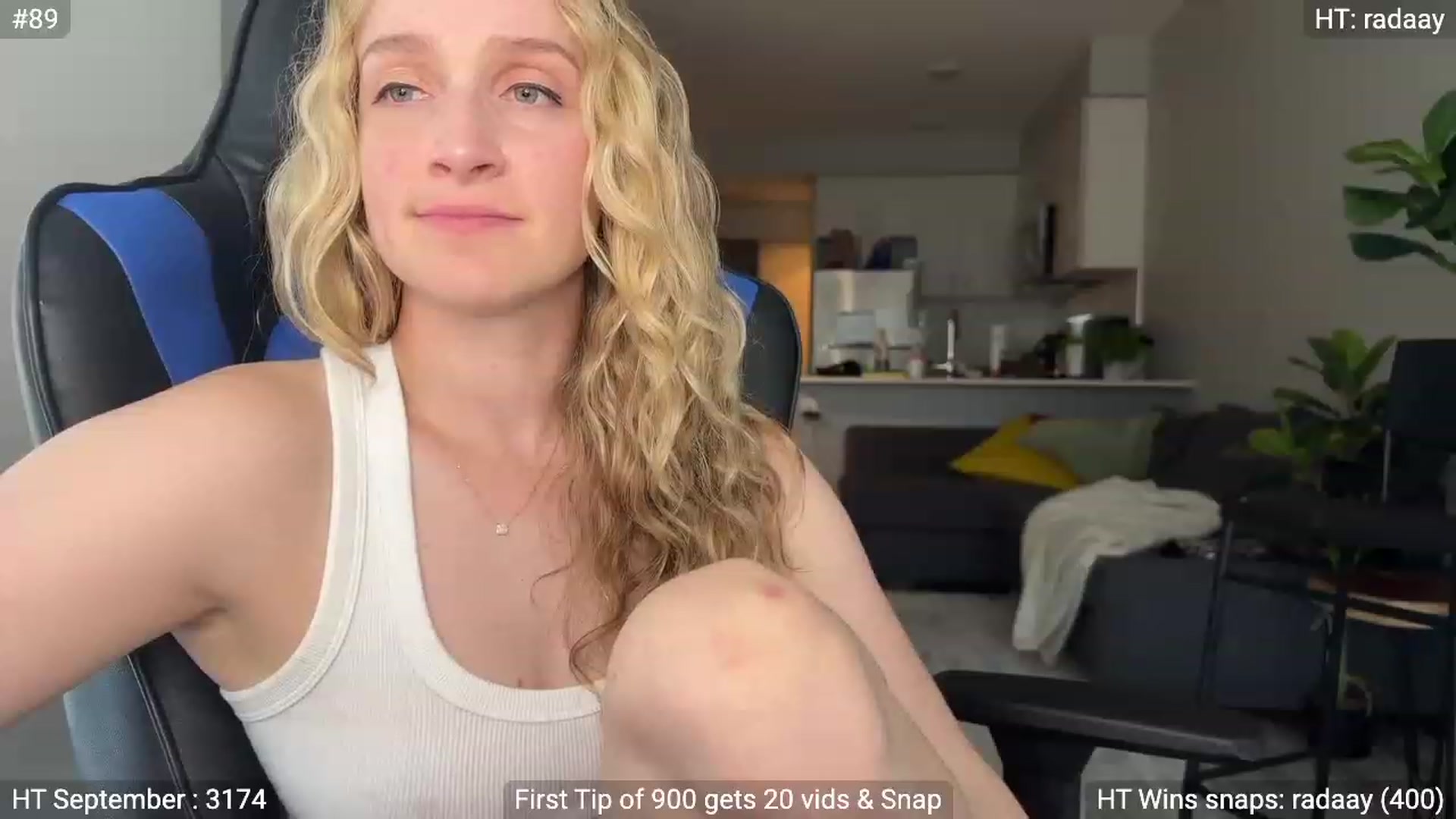 Gallery image thumbnail from NatGPT's myfreecams stream on, 09/12/2023, 24:27 image 12 of 20