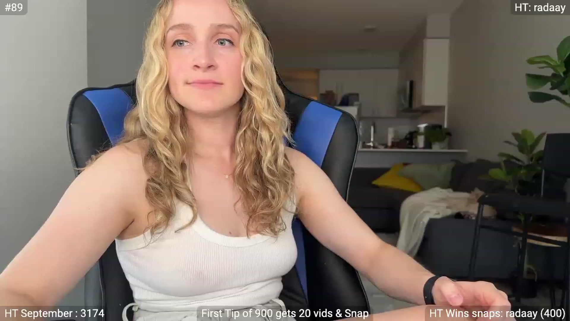 Gallery image thumbnail from NatGPT's myfreecams stream on, 09/12/2023, 24:27 image 7 of 20