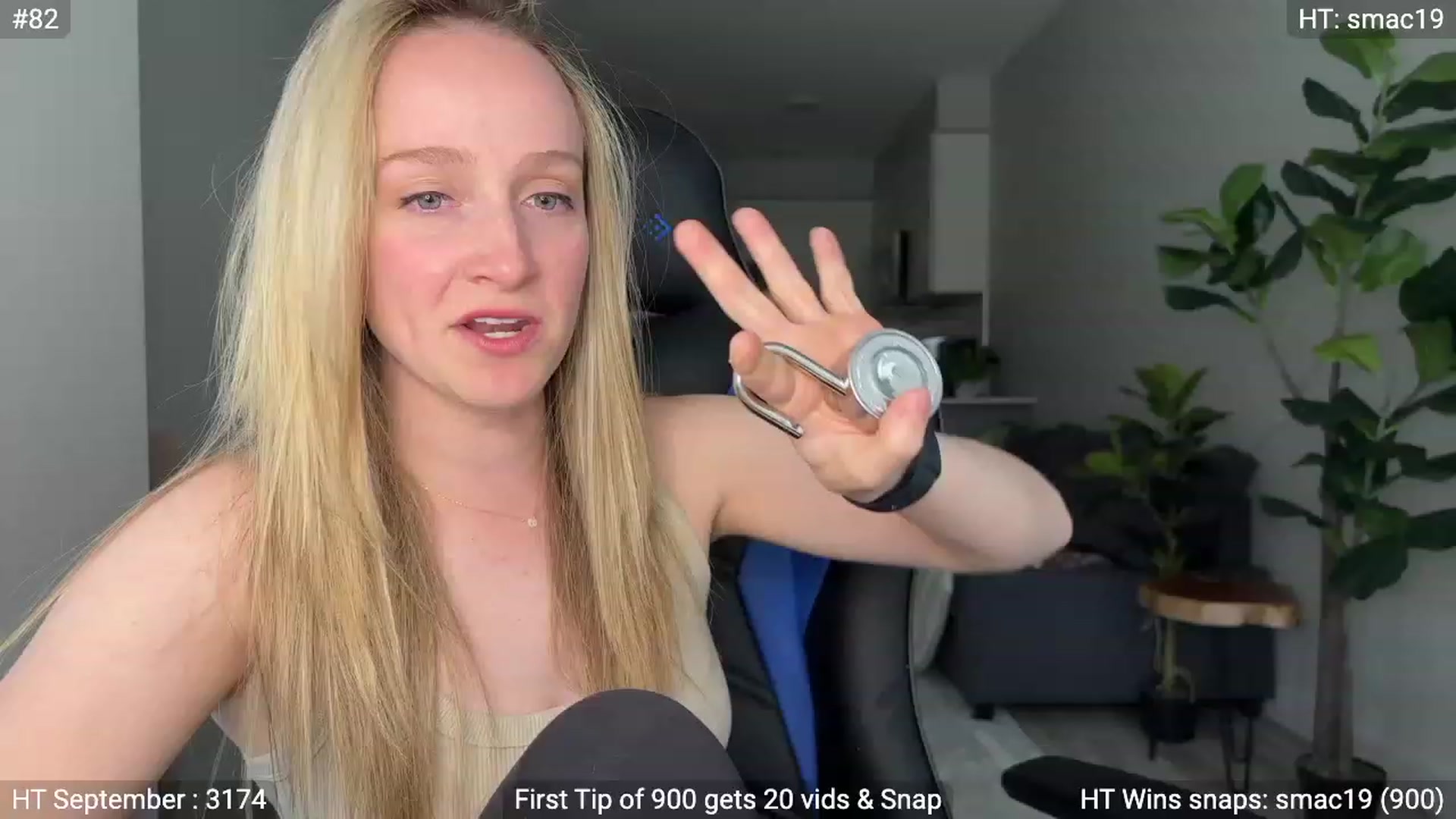 Gallery image thumbnail from NatGPT's myfreecams stream on, 09/18/2023, 21:33 image 13 of 20