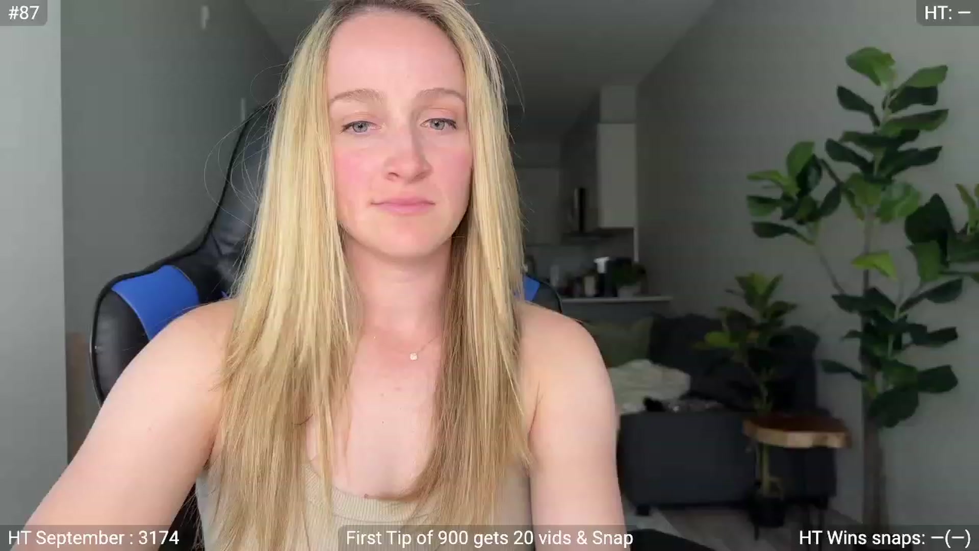 Gallery image thumbnail from NatGPT's myfreecams stream on, 09/18/2023, 21:33 image 2 of 20