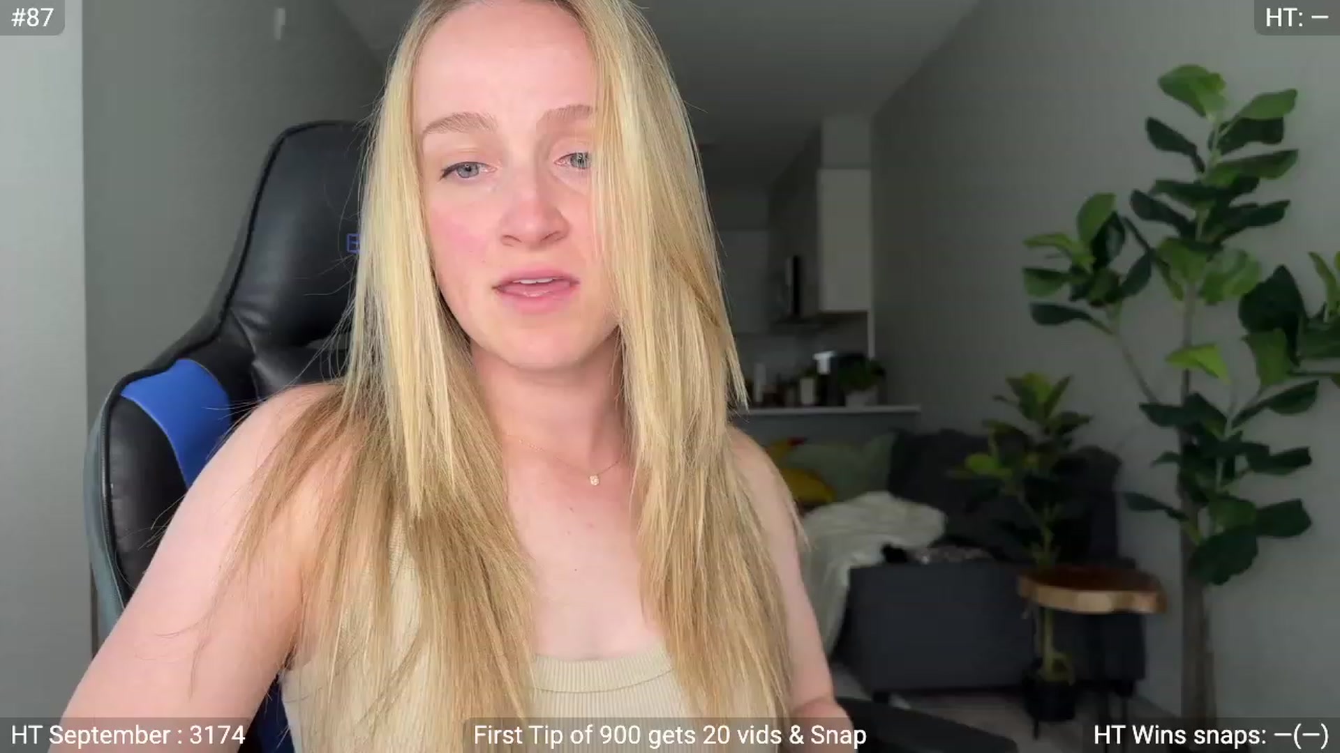 Gallery image thumbnail from NatGPT's myfreecams stream on, 09/18/2023, 21:33 image 3 of 20