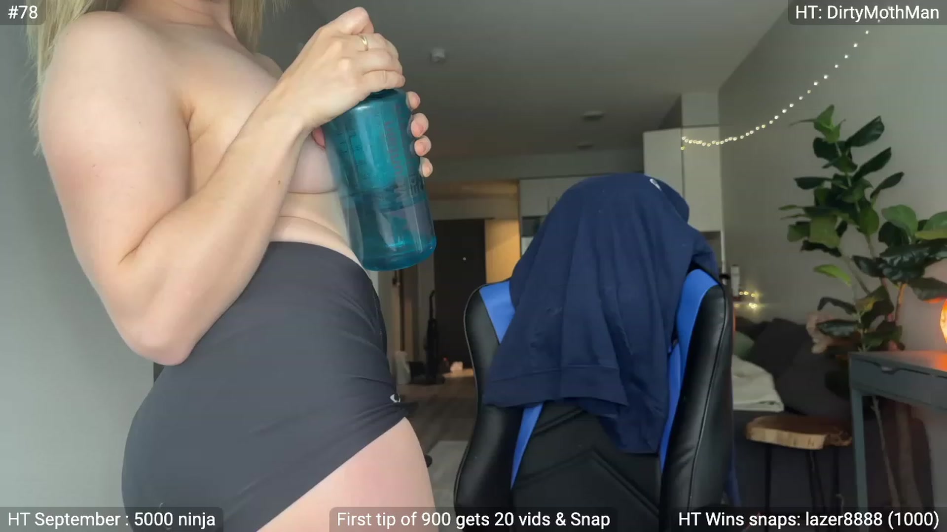 Gallery image thumbnail from NatGPT's myfreecams stream on, 09/30/2023, 17:17 image 10 of 20