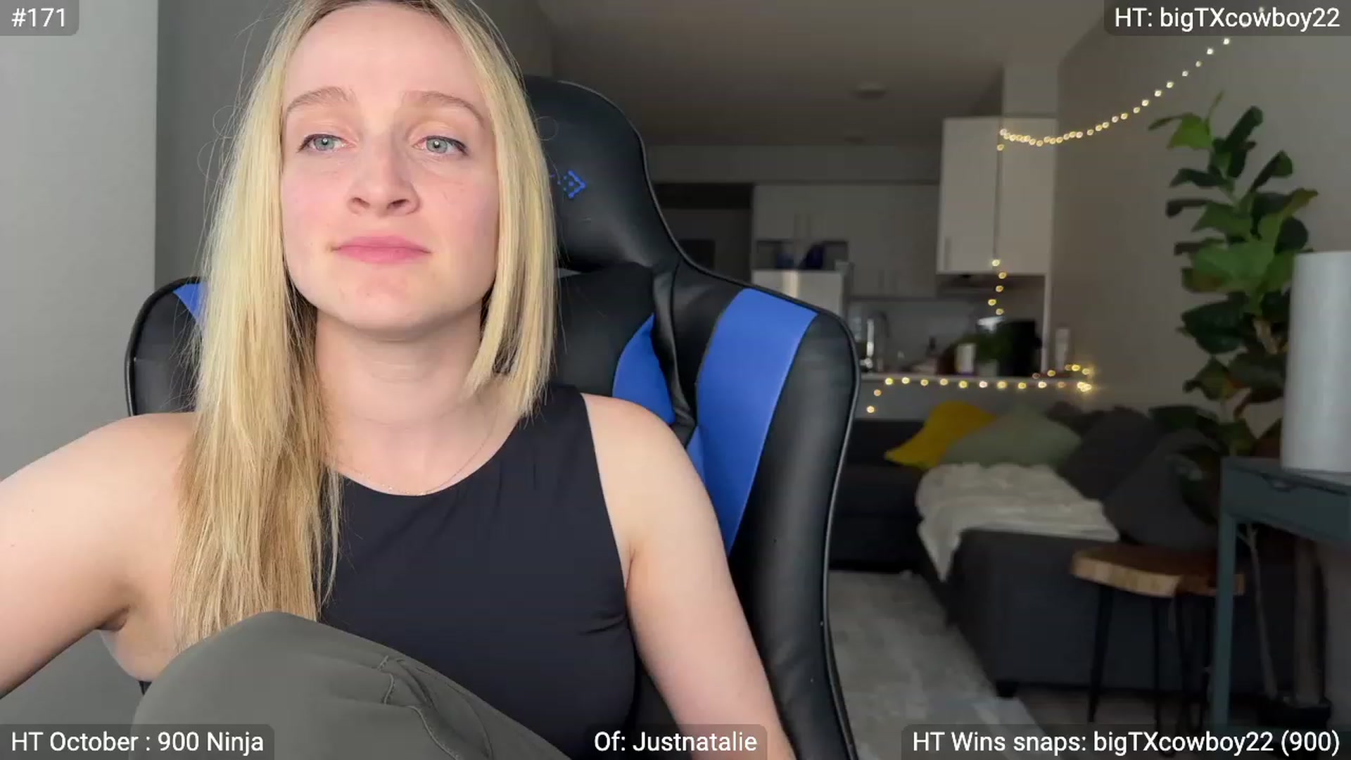 Gallery image thumbnail from NatGPT's myfreecams stream on, 10/03/2023, 24:56 image 2 of 20