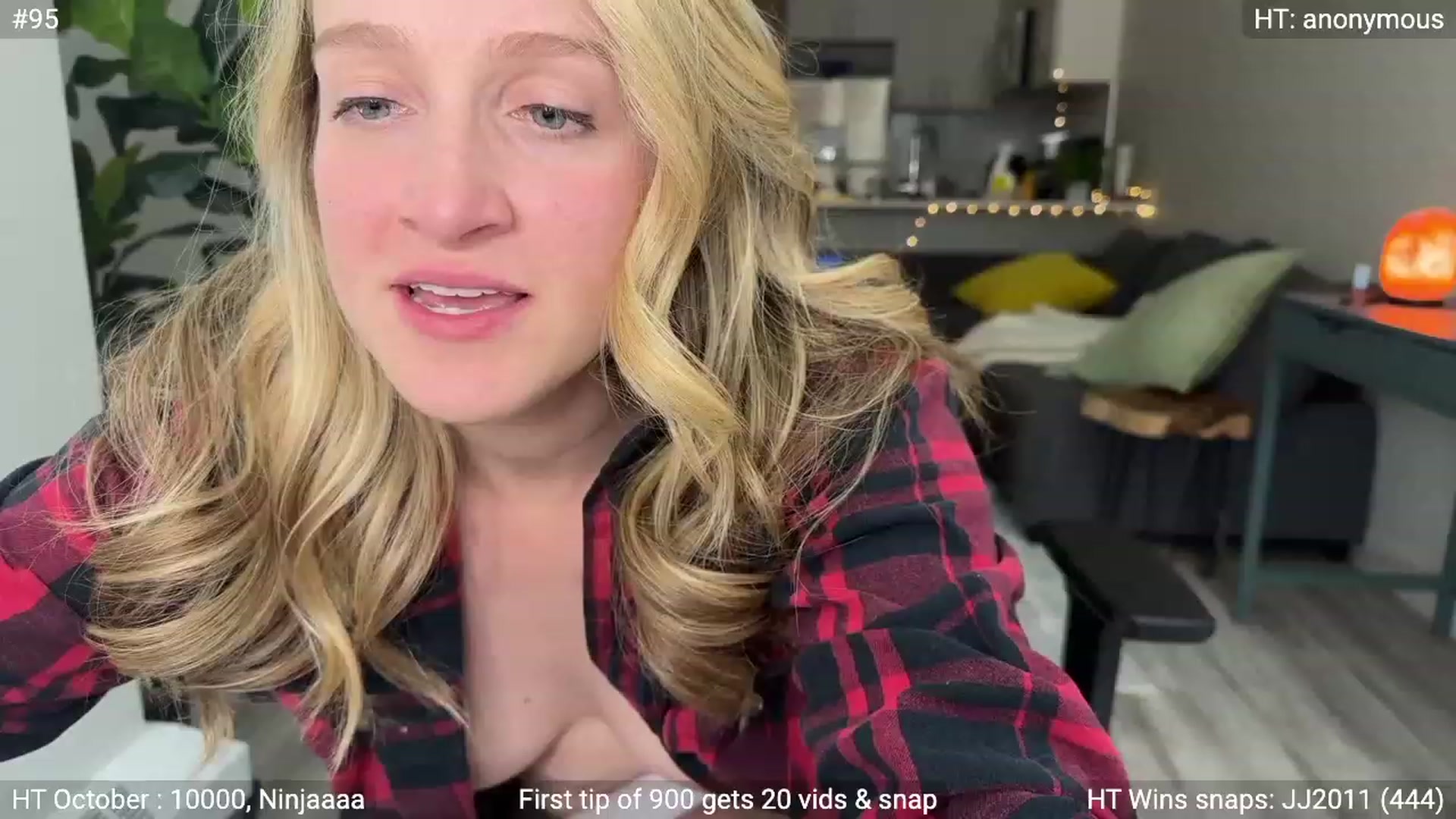 Gallery image thumbnail from NatGPT's myfreecams stream on, 10/22/2023, 18:48 image 18 of 20