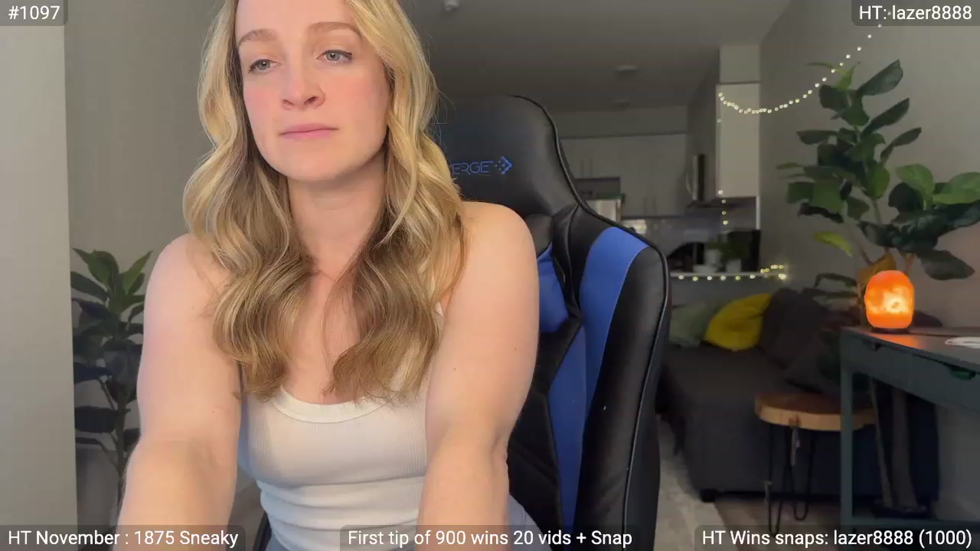 Gallery image thumbnail from NatGPT's myfreecams stream on, 11/25/2023, 18:41 image 16 of 20