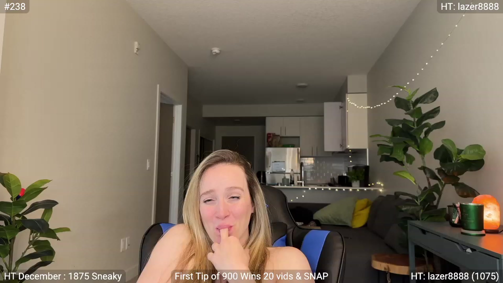 Gallery image thumbnail from NatGPT's myfreecams stream on, 12/09/2023, 19:12 image 16 of 20
