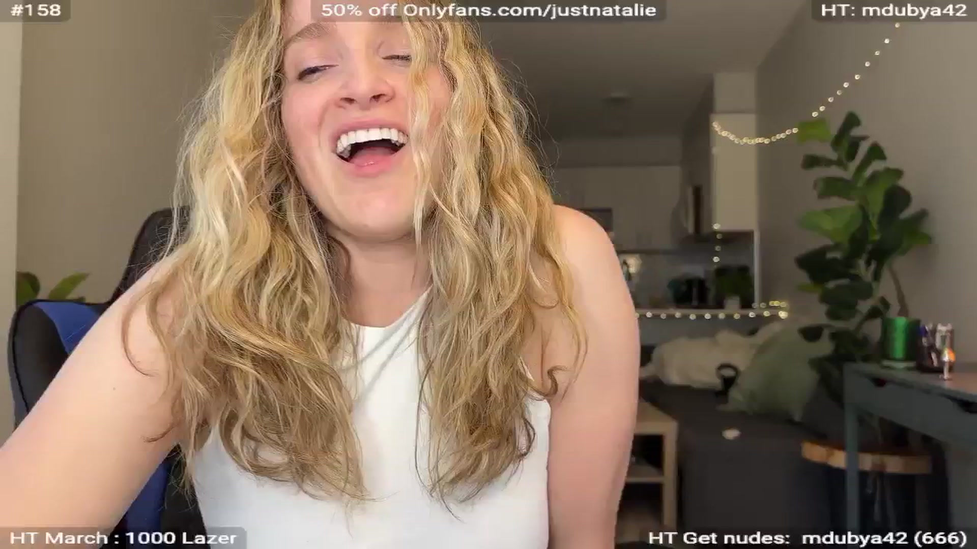 Gallery image thumbnail from NatGPT's myfreecams stream on, 03/06/2024, 24:28 image 8 of 20