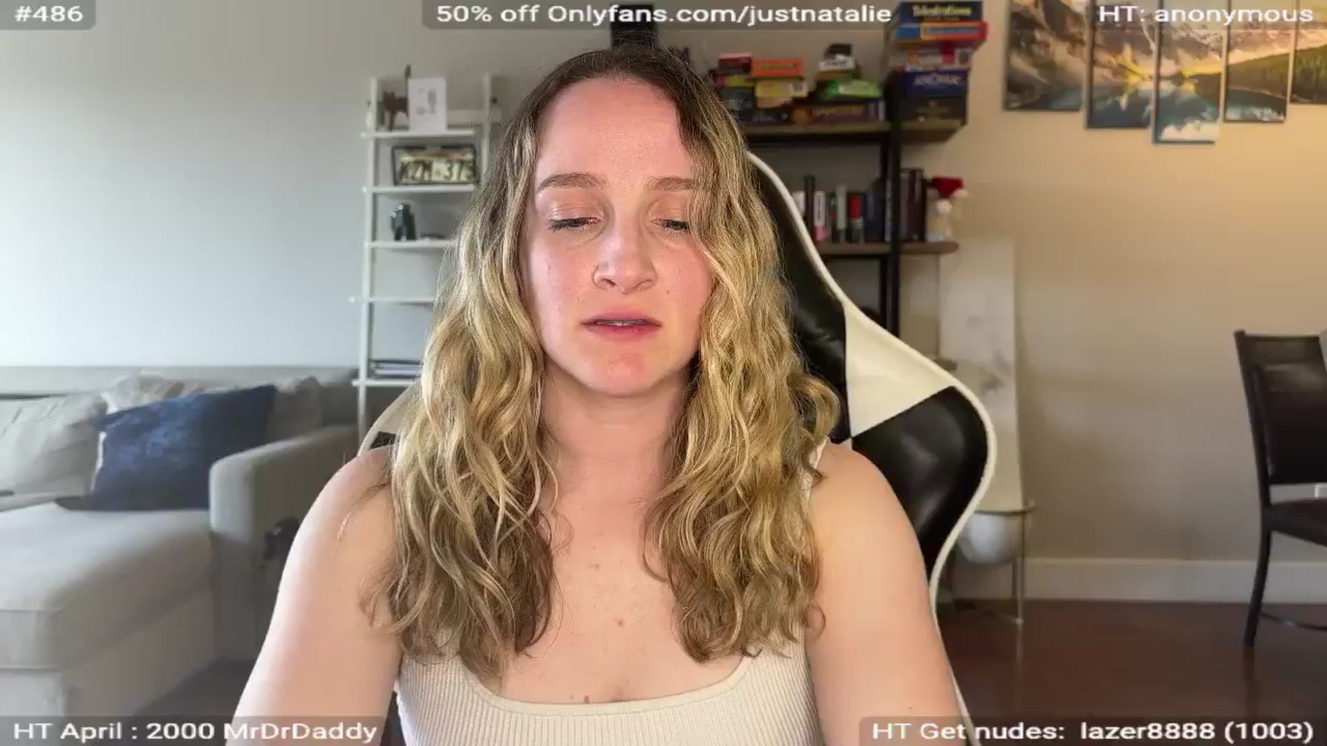 Gallery image thumbnail from NatGPT's myfreecams stream on, 04/28/2024, 23:01 image 12 of 20