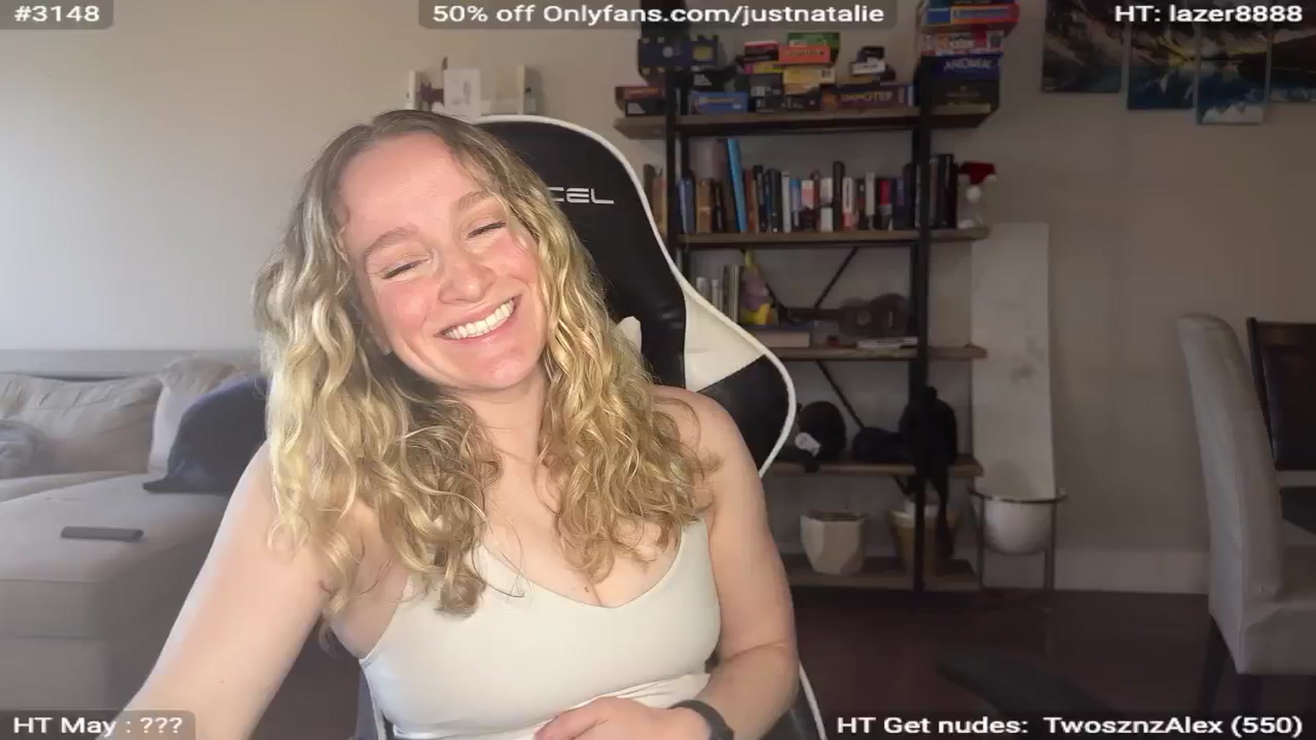 Gallery image thumbnail from NatGPT's myfreecams stream on, 05/04/2024, 15:47 image 18 of 20
