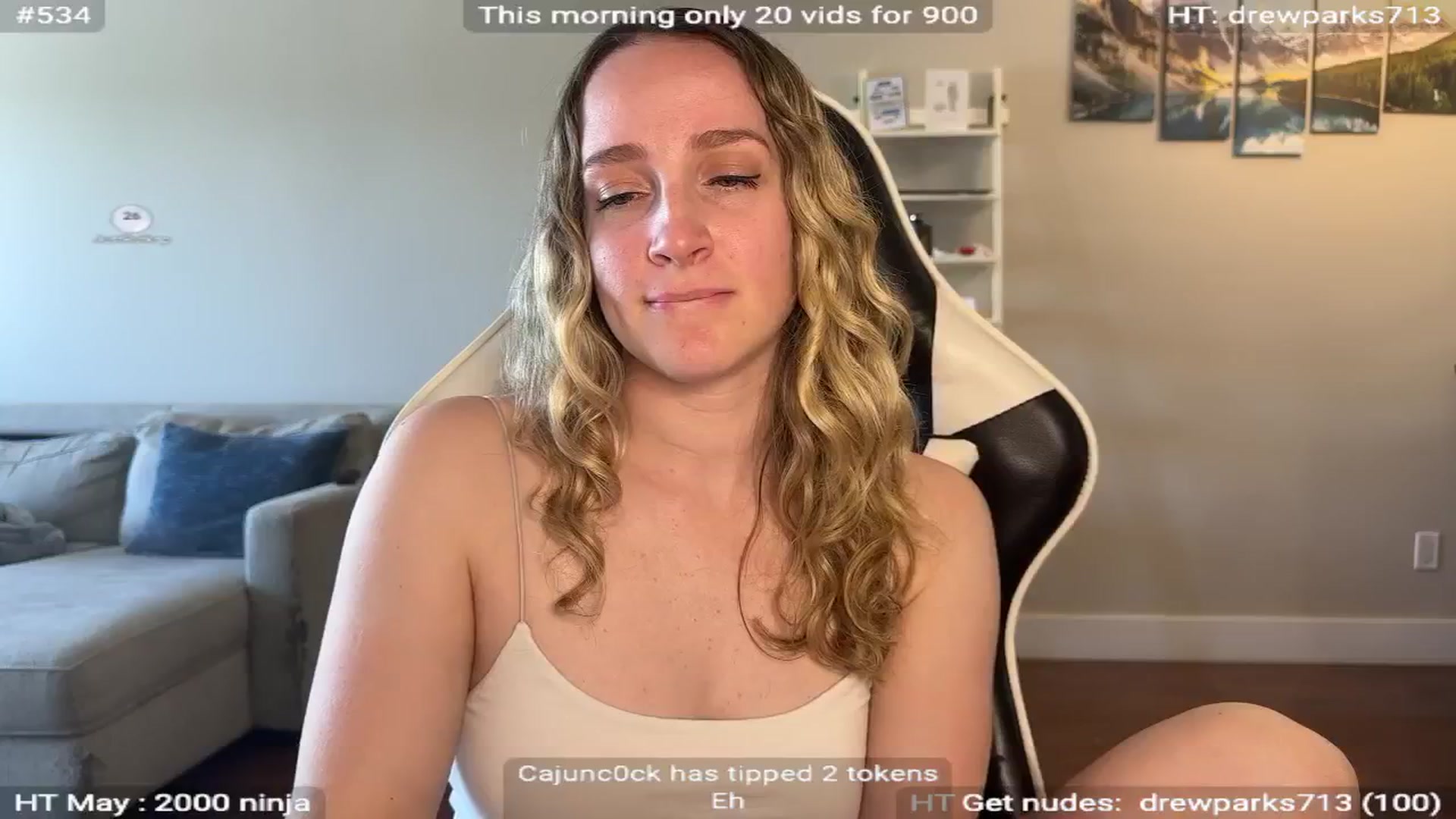 Gallery image thumbnail from NatGPT's myfreecams stream on, 05/25/2024, 17:40 image 14 of 20