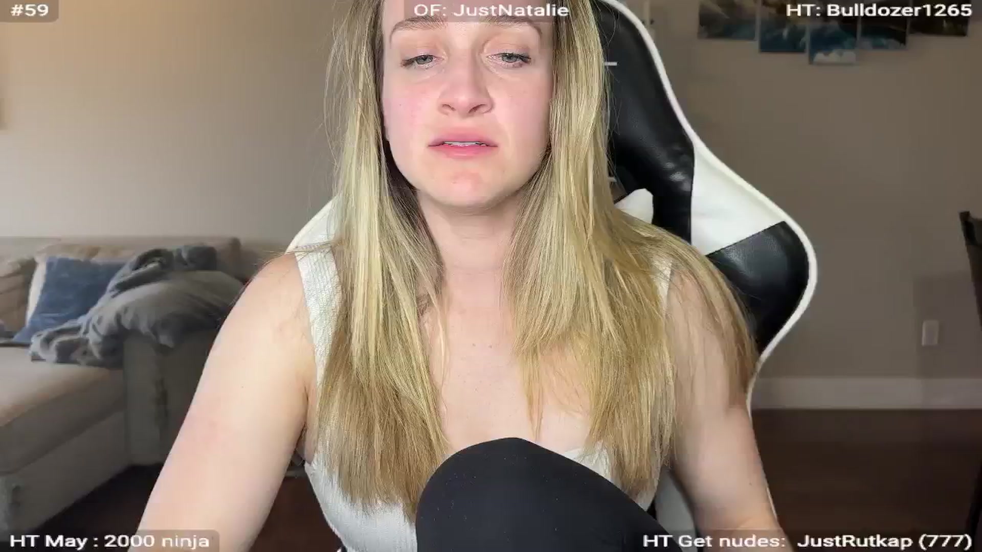 Gallery image thumbnail from NatGPT's myfreecams stream on, 06/04/2024, 24:58 image 19 of 20