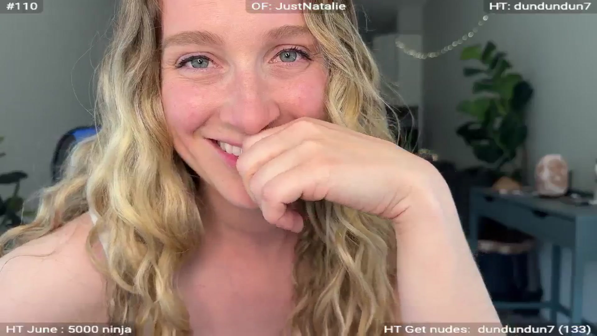 Gallery image thumbnail from NatGPT's myfreecams stream on, 06/09/2024, 23:48 image 9 of 20