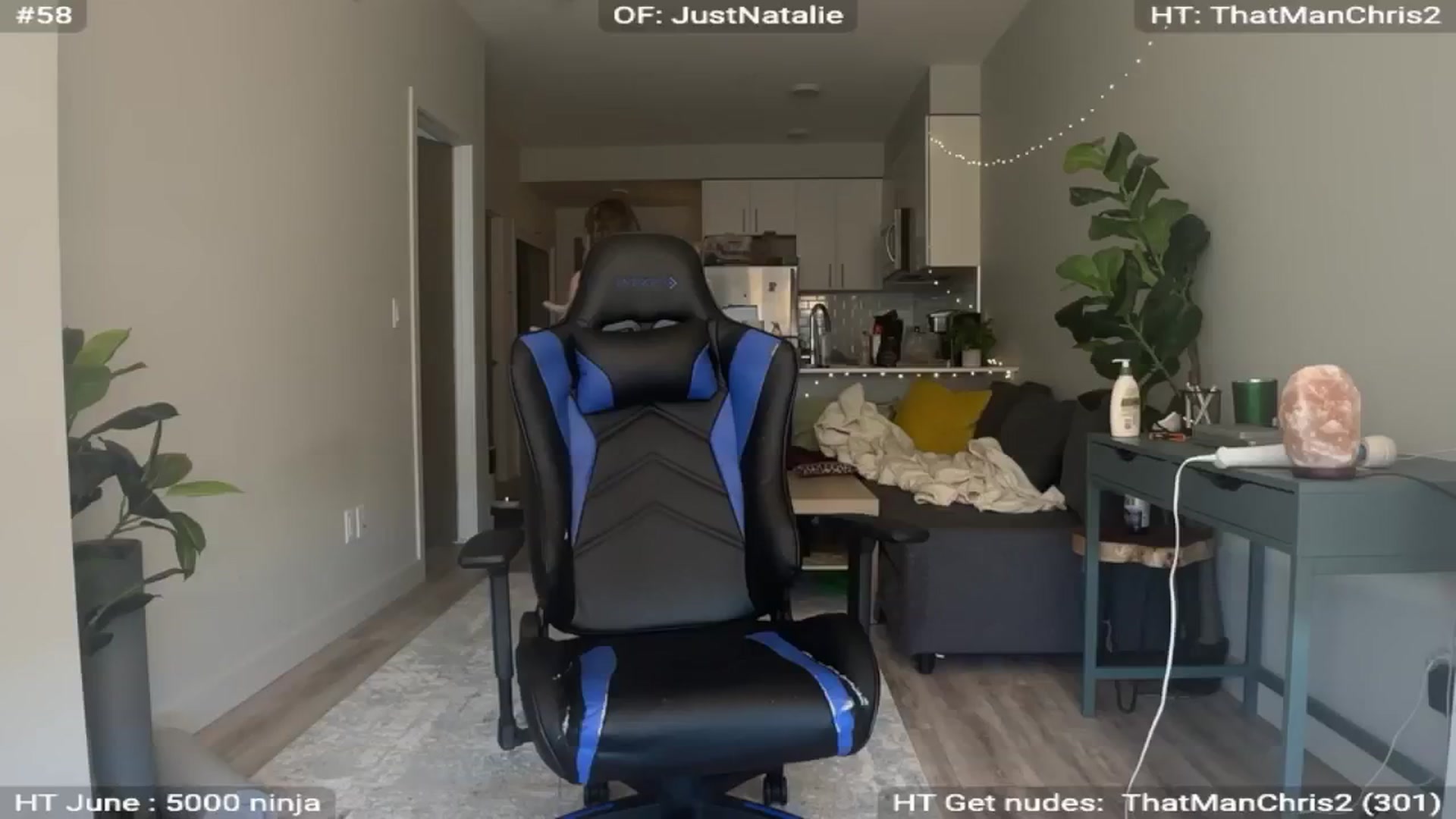 Gallery image thumbnail from NatGPT's myfreecams stream on, 06/21/2024, 17:06 image 12 of 20