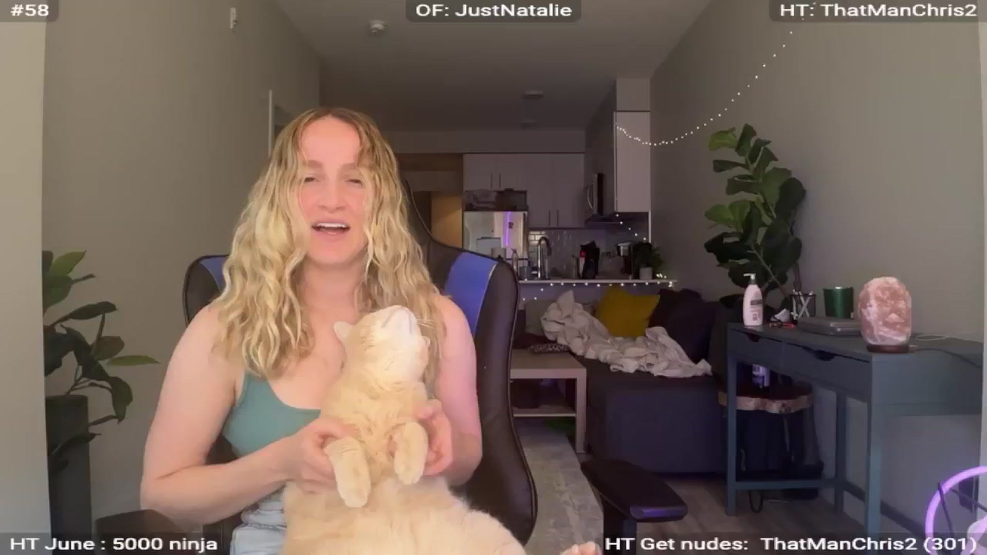 Gallery image thumbnail from NatGPT's myfreecams stream on, 06/21/2024, 17:44 image 12 of 20