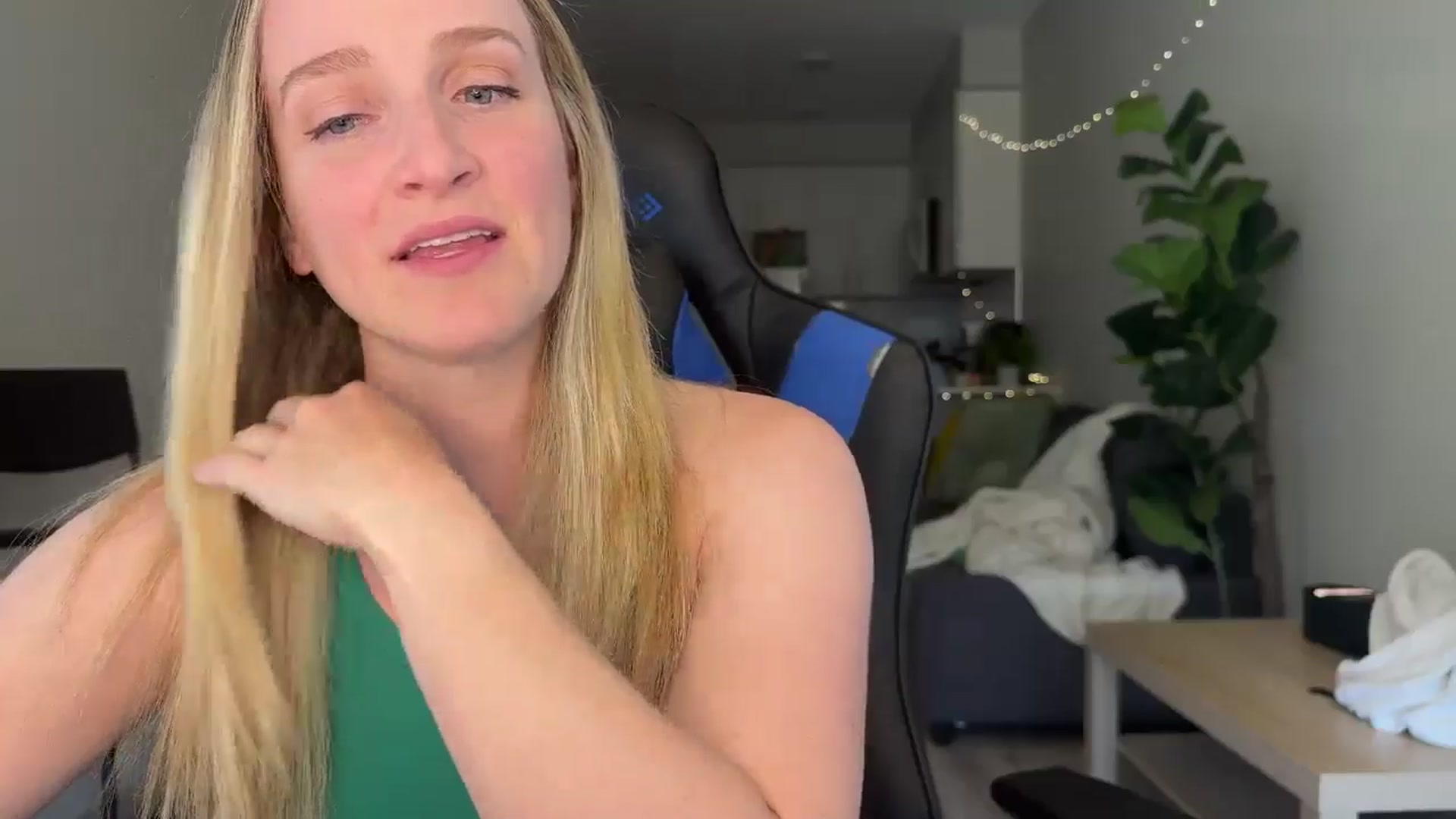 Gallery image thumbnail from NatGPT's myfreecams stream on, 07/05/2024, 24:44 image 16 of 20