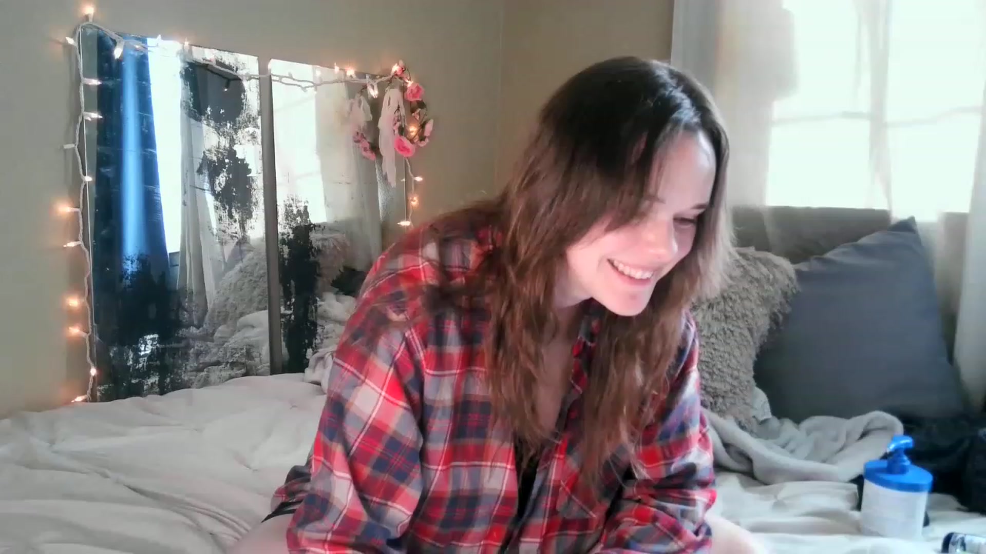 Gallery image thumbnail from NatPussyCat's myfreecams stream on, 04/03/2023, 01:14 image 1 of 20