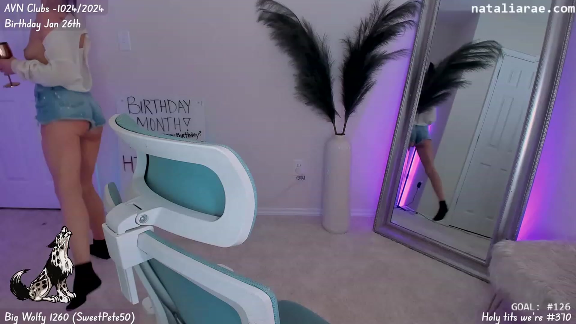 Gallery image thumbnail from Nat_Rae_BDAY's myfreecams stream on, 01/18/2024, 08:51 image 9 of 20