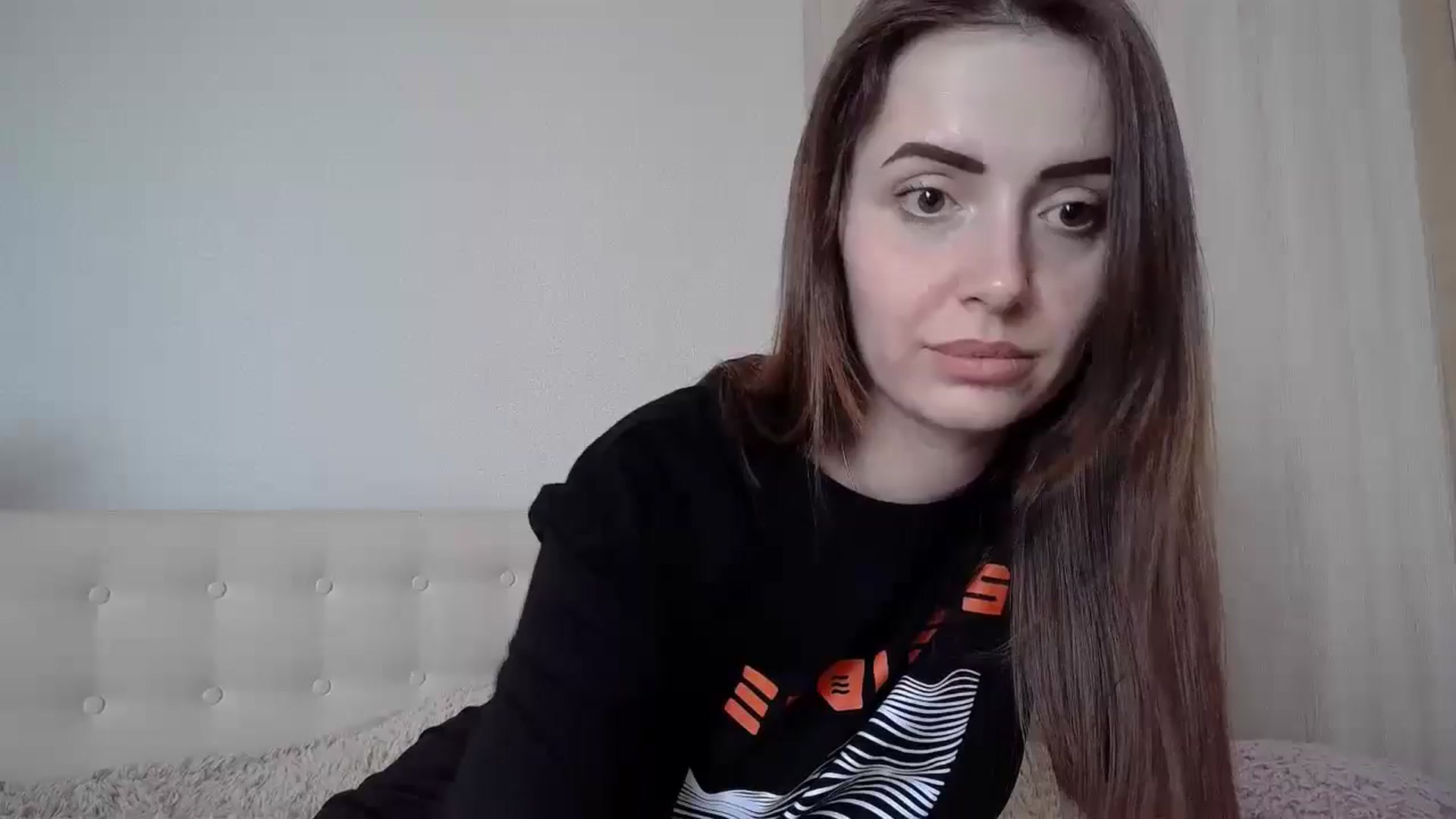 Gallery image thumbnail from Nata_u_friend's myfreecams stream on, 05/21/2024, 13:38 image 6 of 20