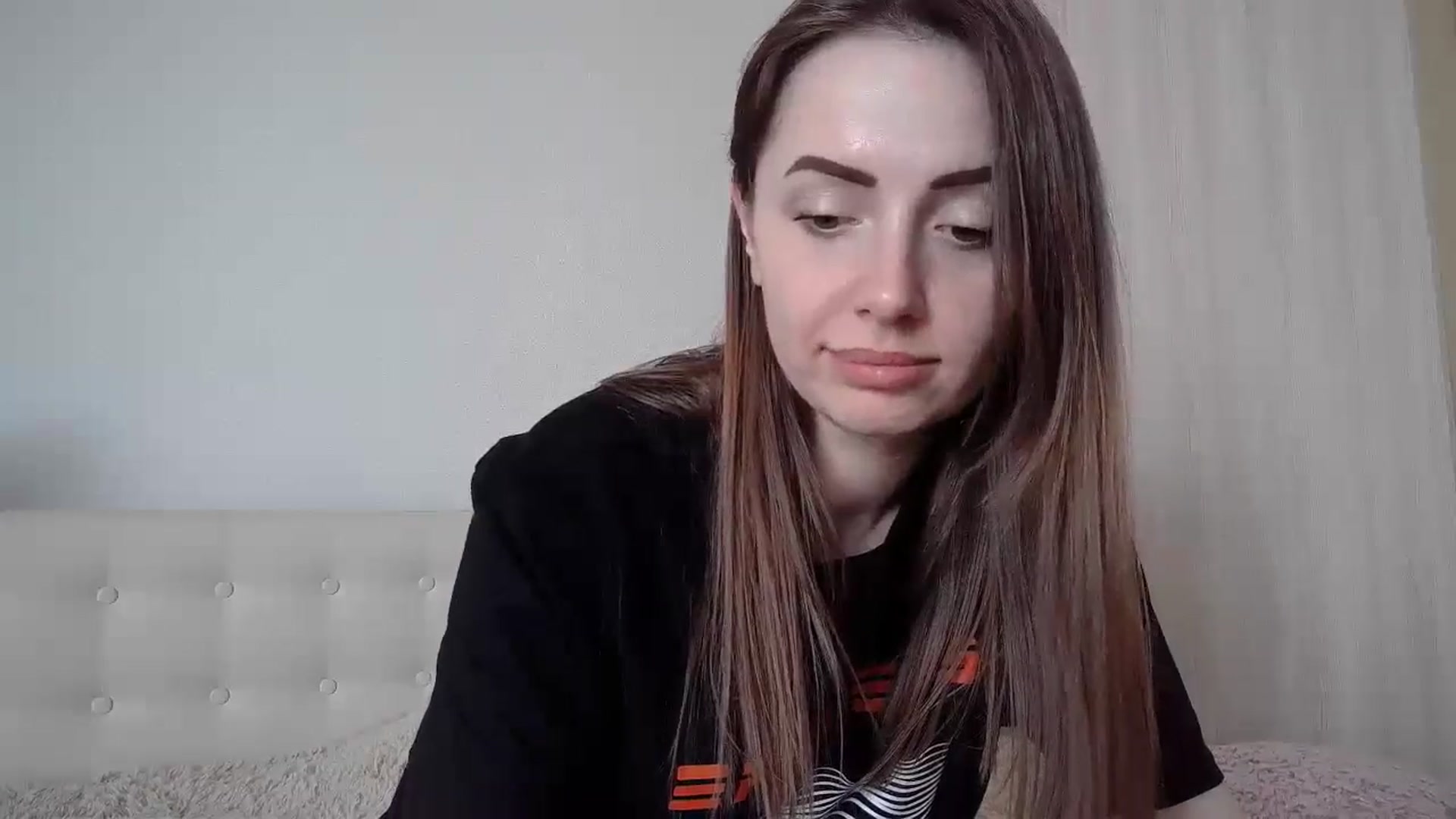 Gallery image thumbnail from Nata_u_friend's myfreecams stream on, 05/21/2024, 13:38 image 16 of 20