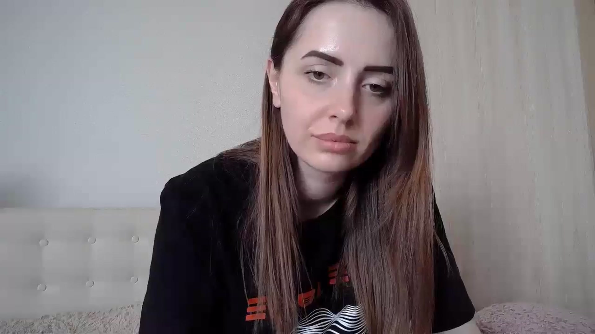 Gallery image thumbnail from Nata_u_friend's myfreecams stream on, 05/21/2024, 13:38 image 15 of 20