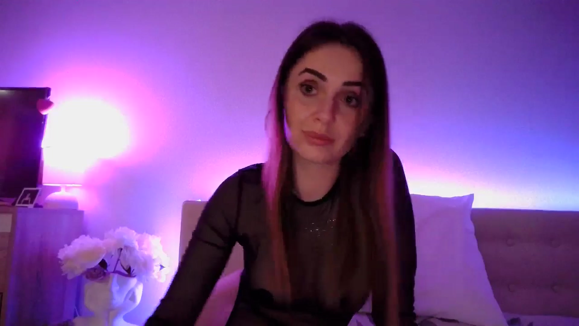 Gallery image thumbnail from Nata_u_friend's myfreecams stream on, 05/26/2024, 21:23 image 3 of 20