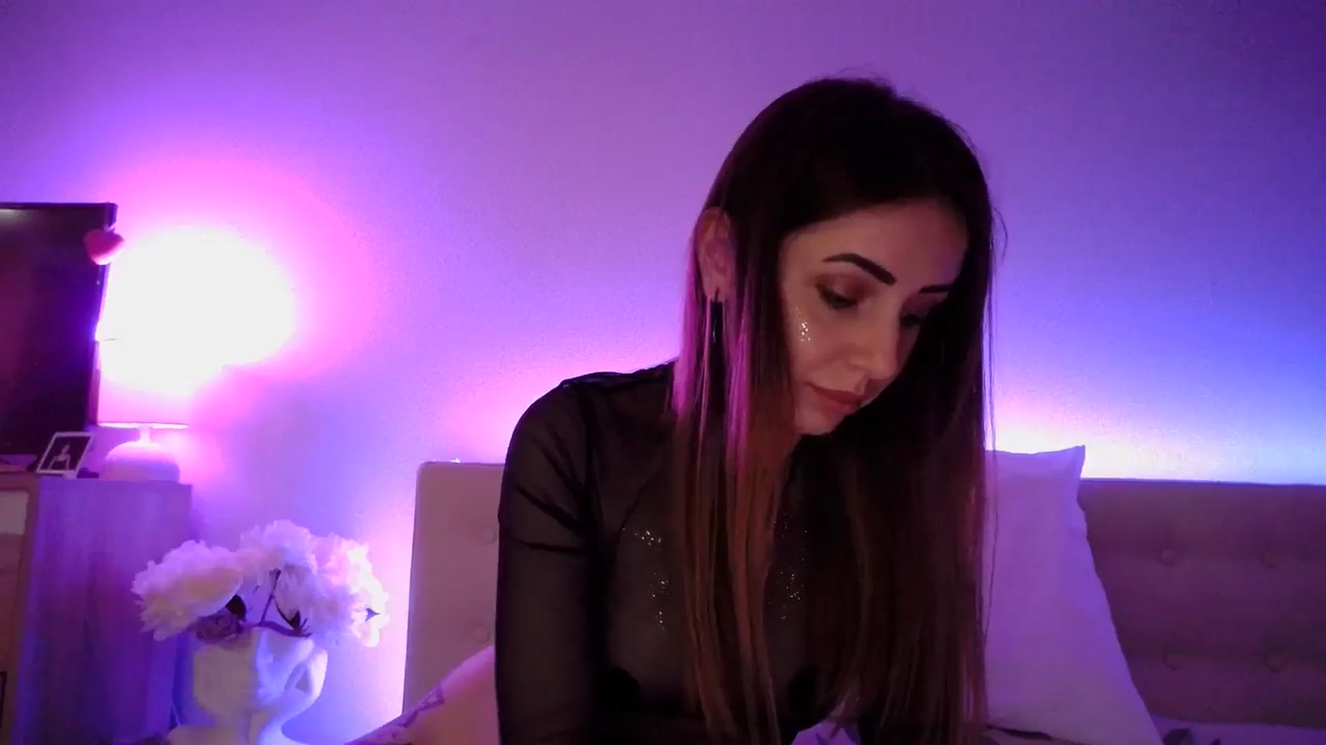 Gallery image thumbnail from Nata_u_friend's myfreecams stream on, 05/26/2024, 21:23 image 8 of 20