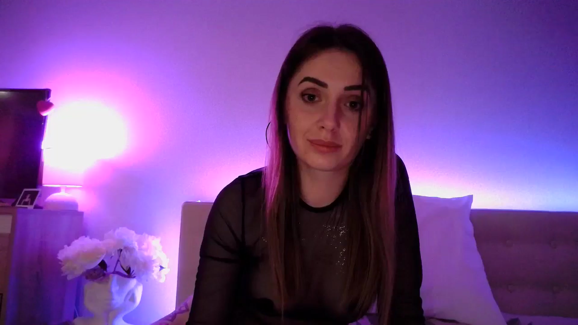 Gallery image thumbnail from Nata_u_friend's myfreecams stream on, 05/26/2024, 21:23 image 12 of 20