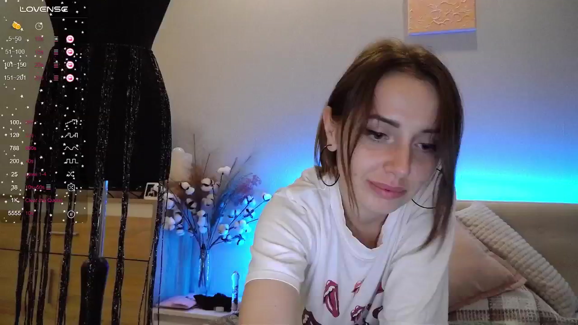 Gallery image thumbnail from Nata_u_friend's myfreecams stream on, 08/03/2024, 03:26 image 4 of 20