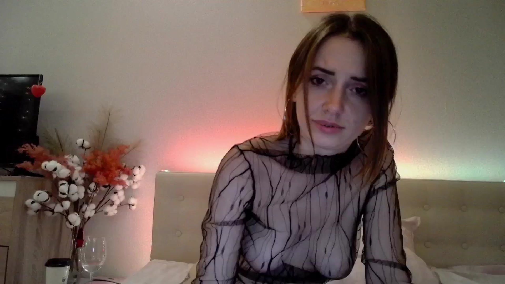 Gallery image thumbnail from Nata_u_friend's myfreecams stream on, 08/09/2024, 24:16 image 12 of 20