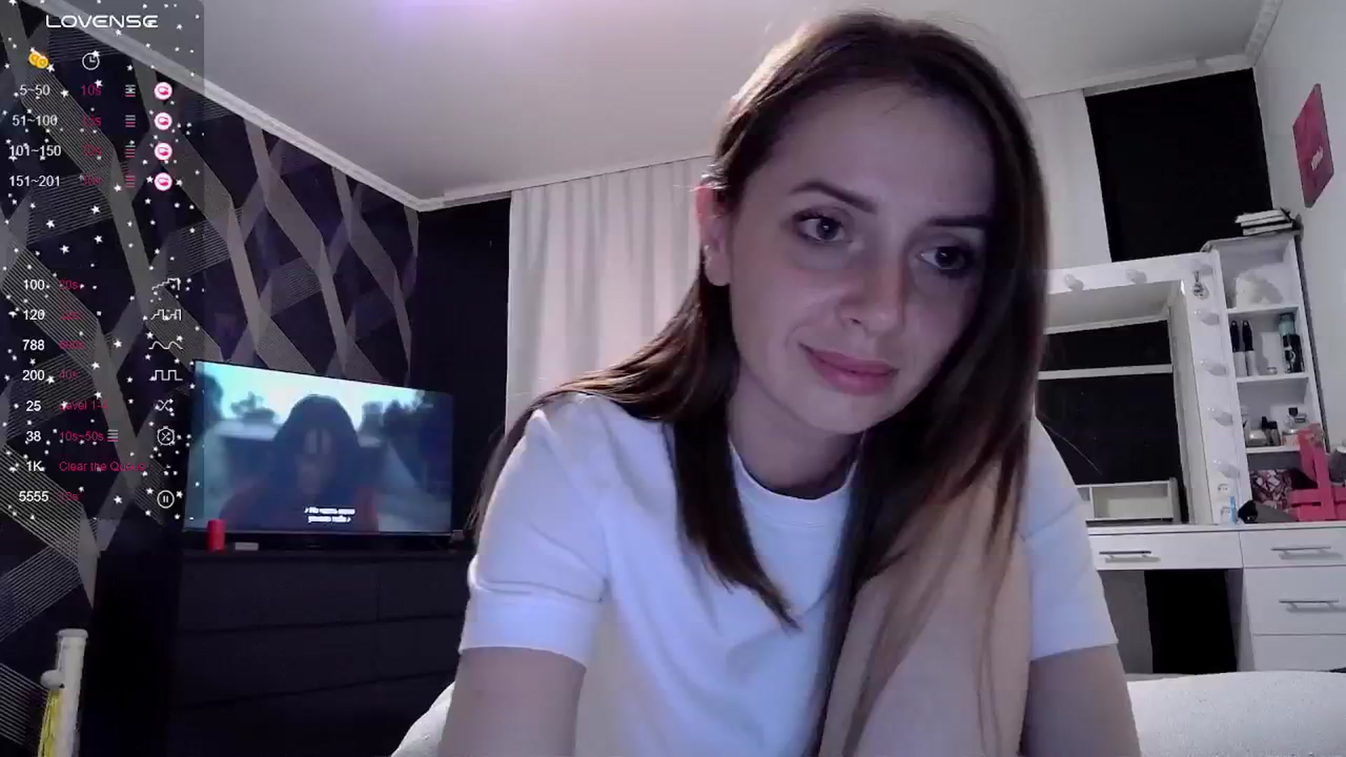 Gallery image thumbnail from Nata_u_friend's myfreecams stream on, 08/31/2024, 21:00 image 10 of 20